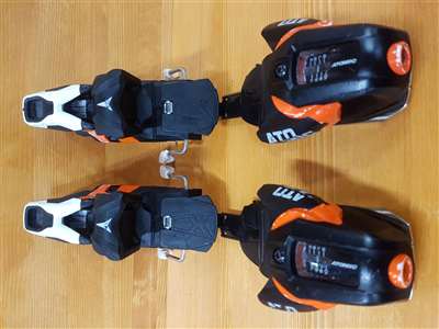 Použité vázání Atomic XT10 (DIN10)