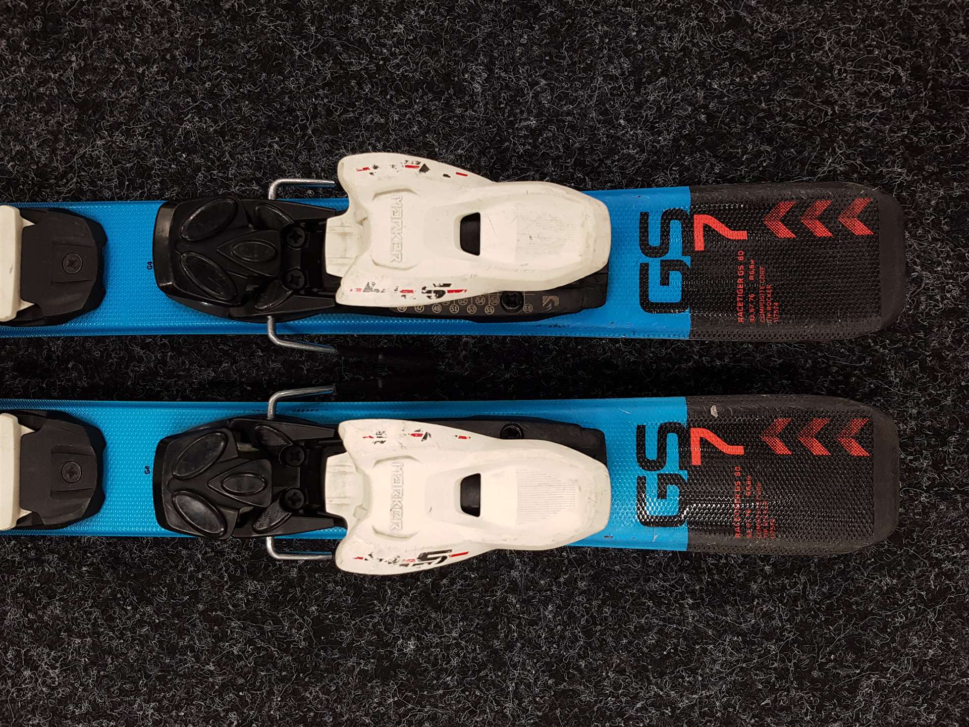 Używane narty dziecięce VOLKL Racetiger GS + wiązania Marker 4.5