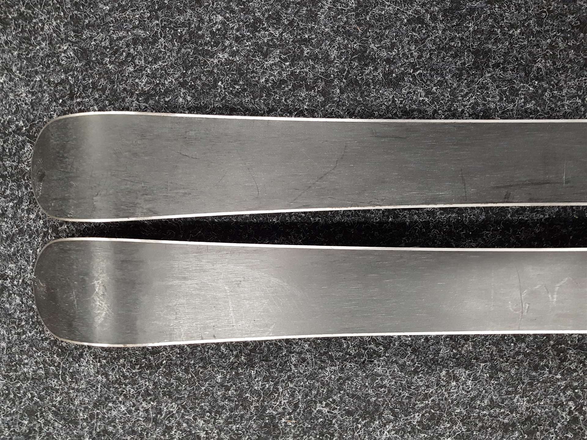 Używane narty dziecięce VOLKL Racetiger GS + wiązania Marker 4.5