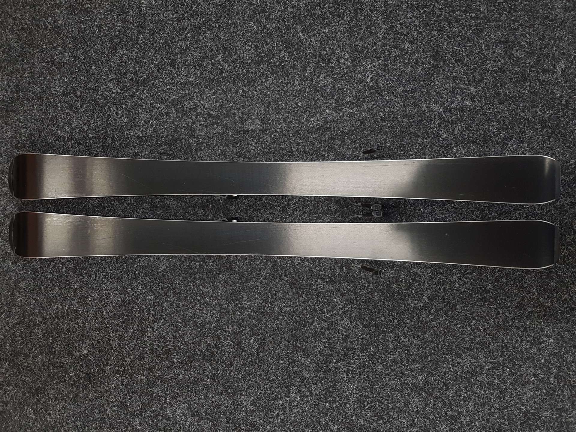 Gebrauchte ATOMIC Vantage Kinderski + Atomic 5.5 Bindungen