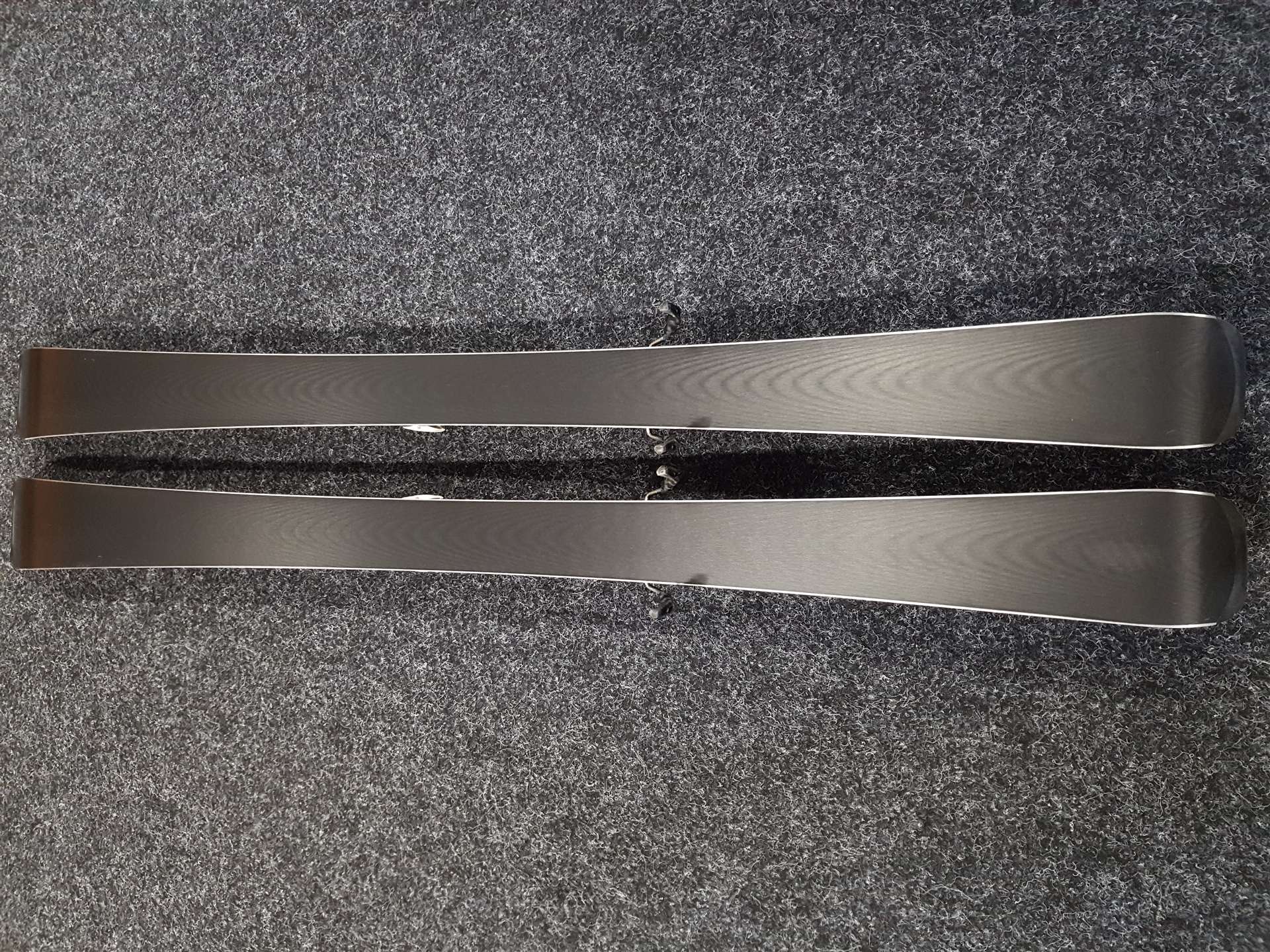 Használt VOLKL Decon 7.4 sílécek + Marker FDT 10 kötéssel