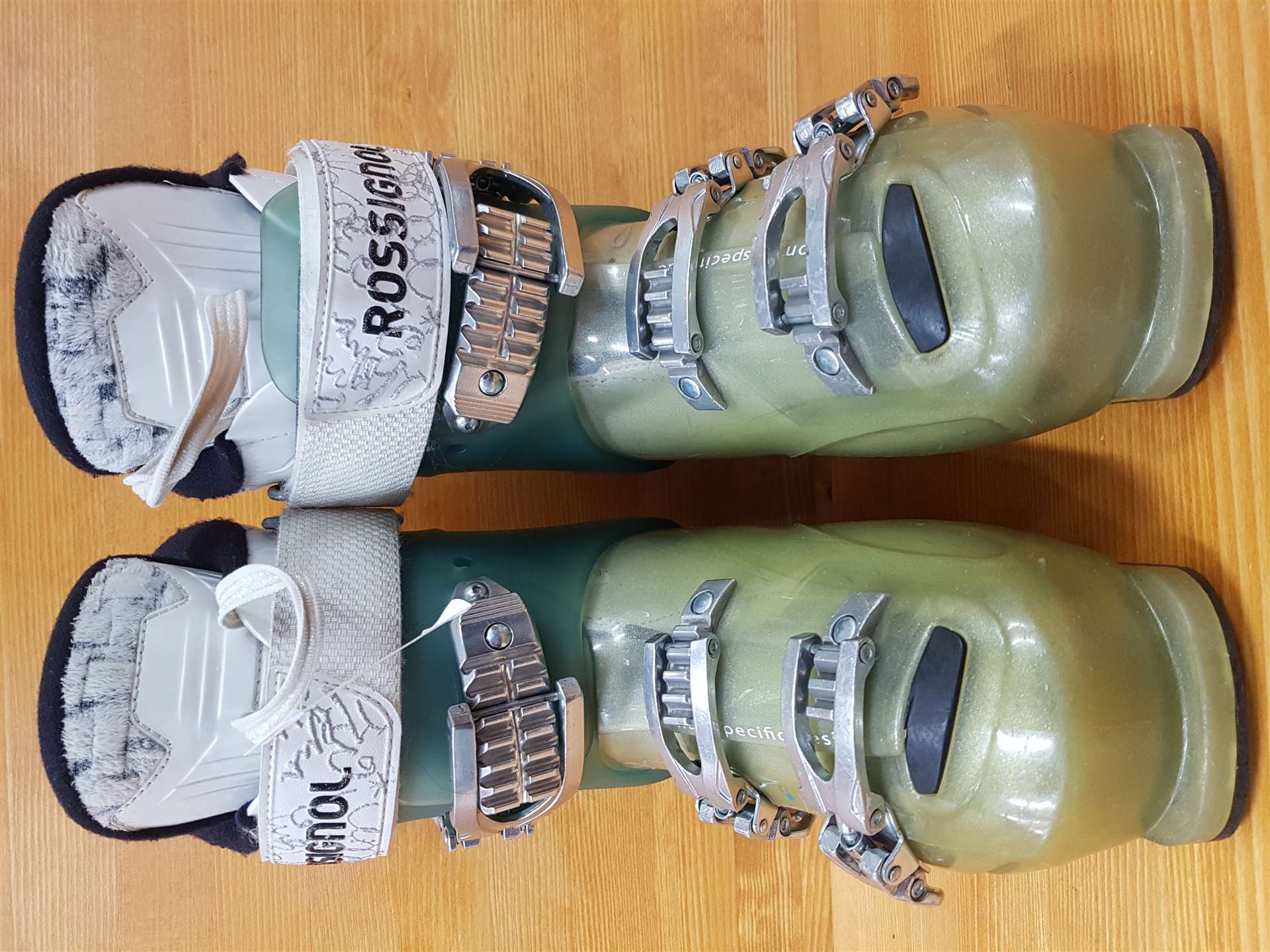 Clăpari de schi ROSSIGNOL Kelia second-hand