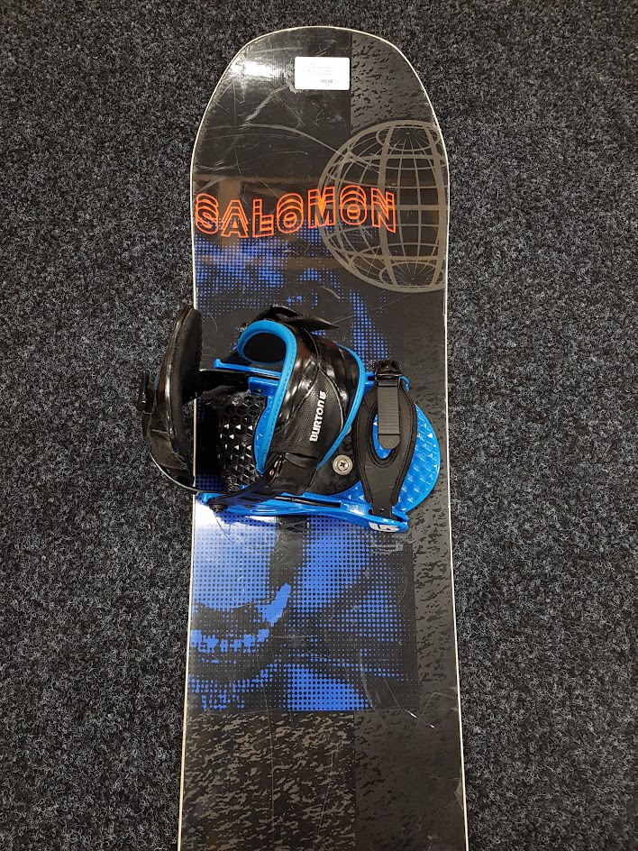 Gebrauchtes SALOMON Sleep Walker Snowboard + Burton Bindungen Größe S
