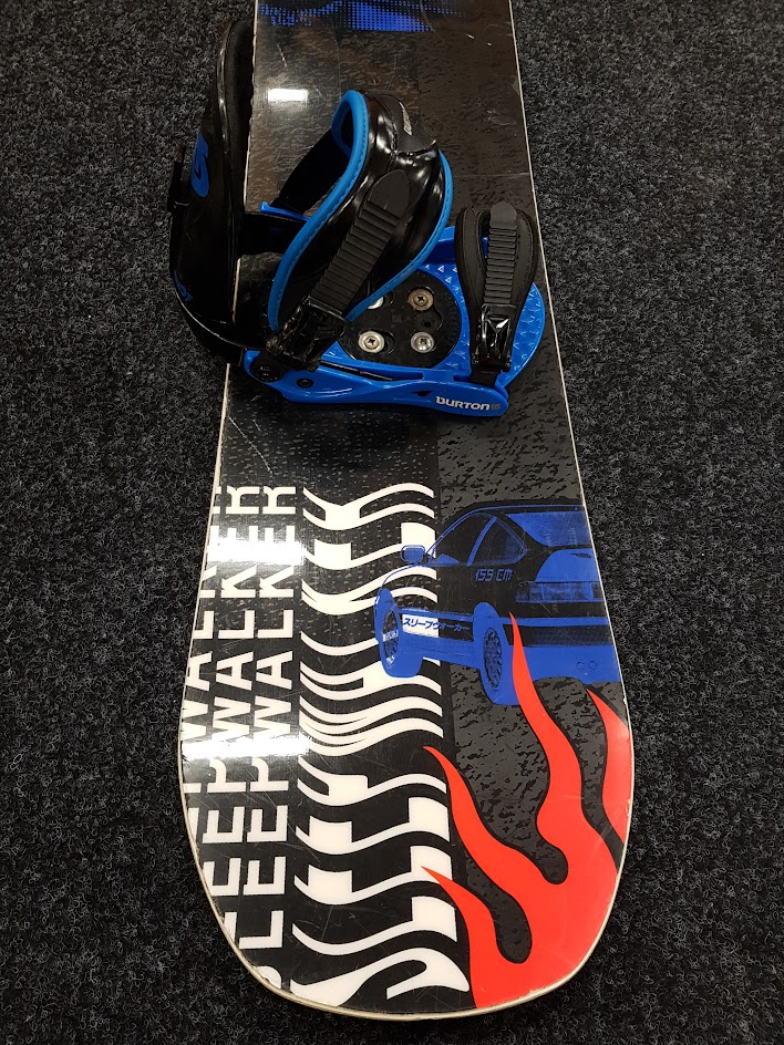 Gebrauchtes SALOMON Sleep Walker Snowboard + Burton Bindungen Größe S
