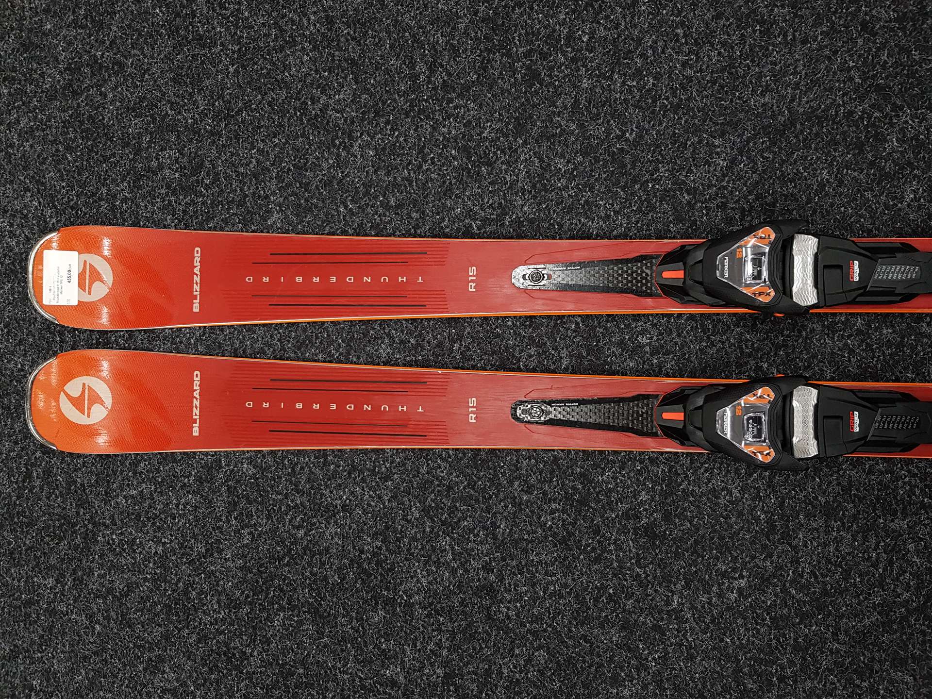 Skis d'occasion BLIZZARD Thunderbird R 15 + fixations Marker TPX 12