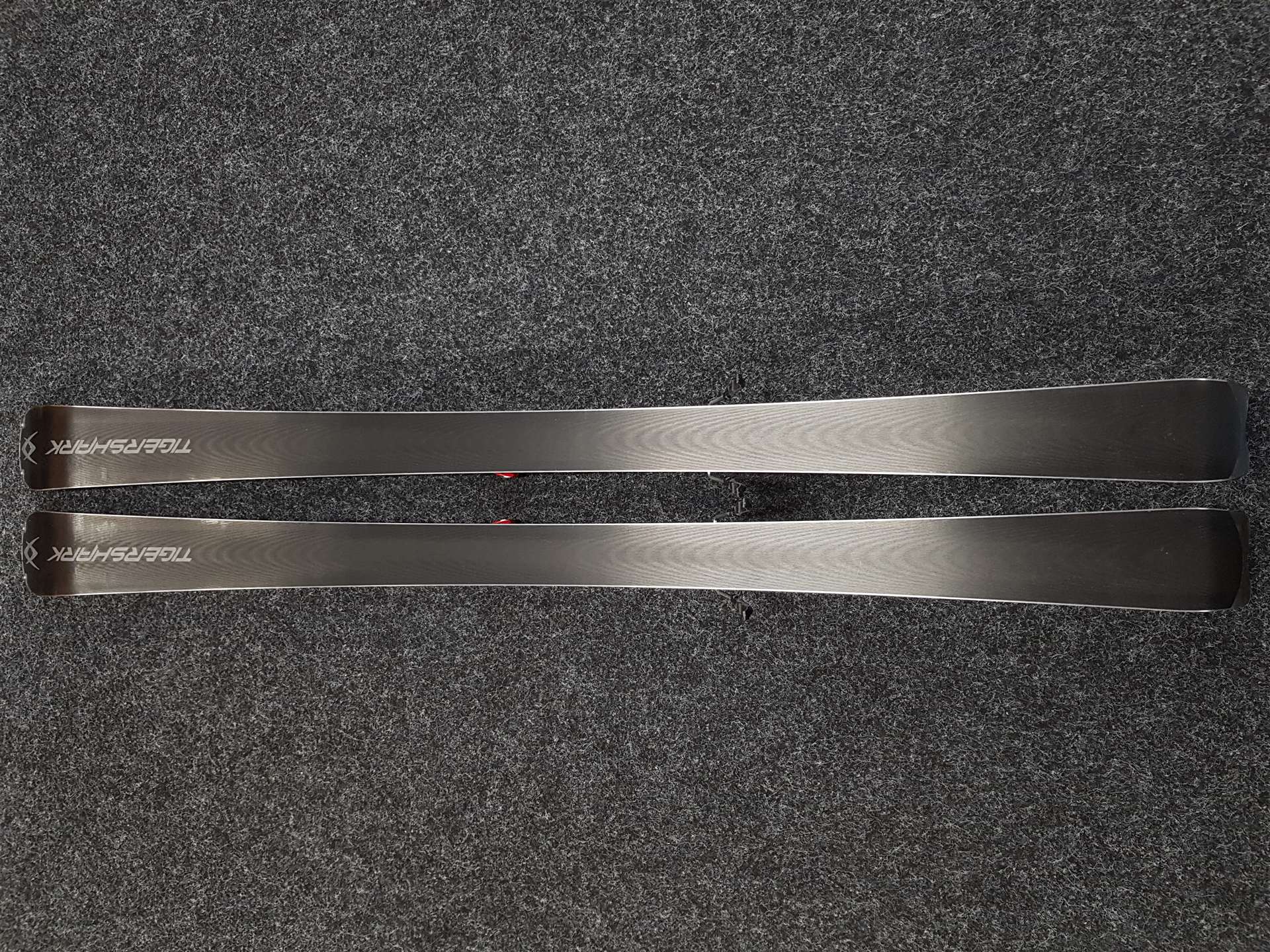 Sci usati VOLKL TIGERSHARK 11FT + attacchi Marker SPEEDRIDE