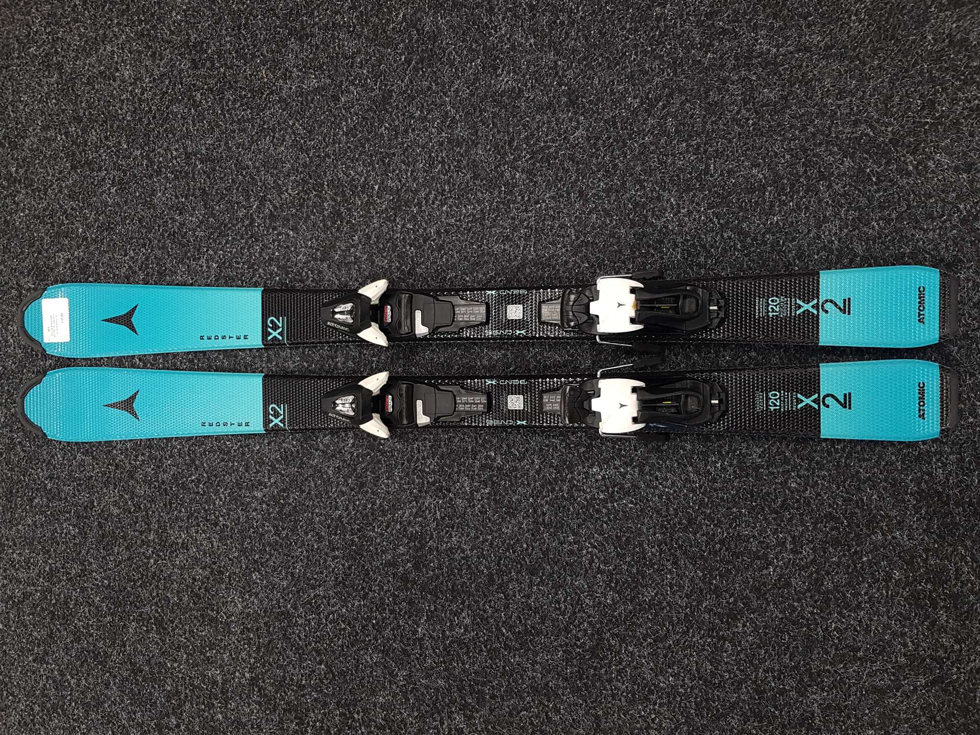 Použité dětské lyže ATOMIC Redster X2 + vázání Atomic 5