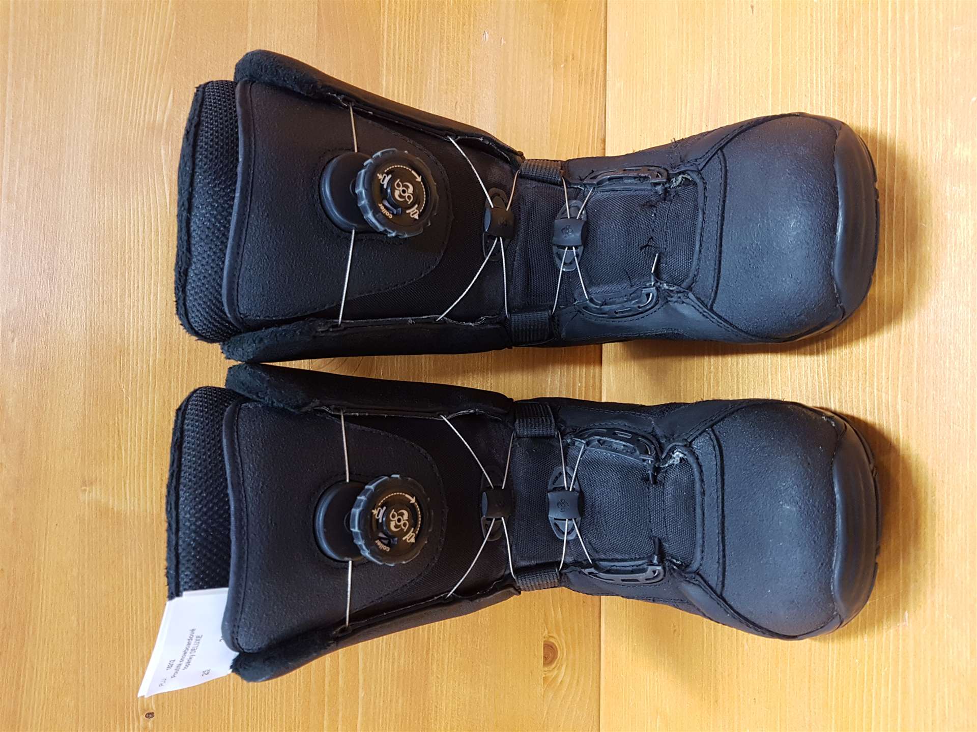 Použité snowboardové topánky DELLUXE