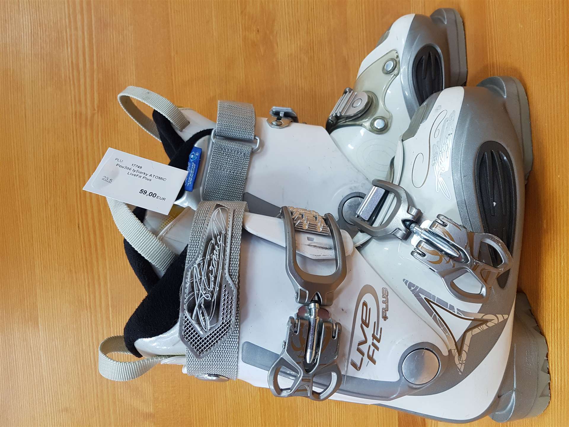 Clăpari de schi ATOMIC LiveFit Plus second-hand