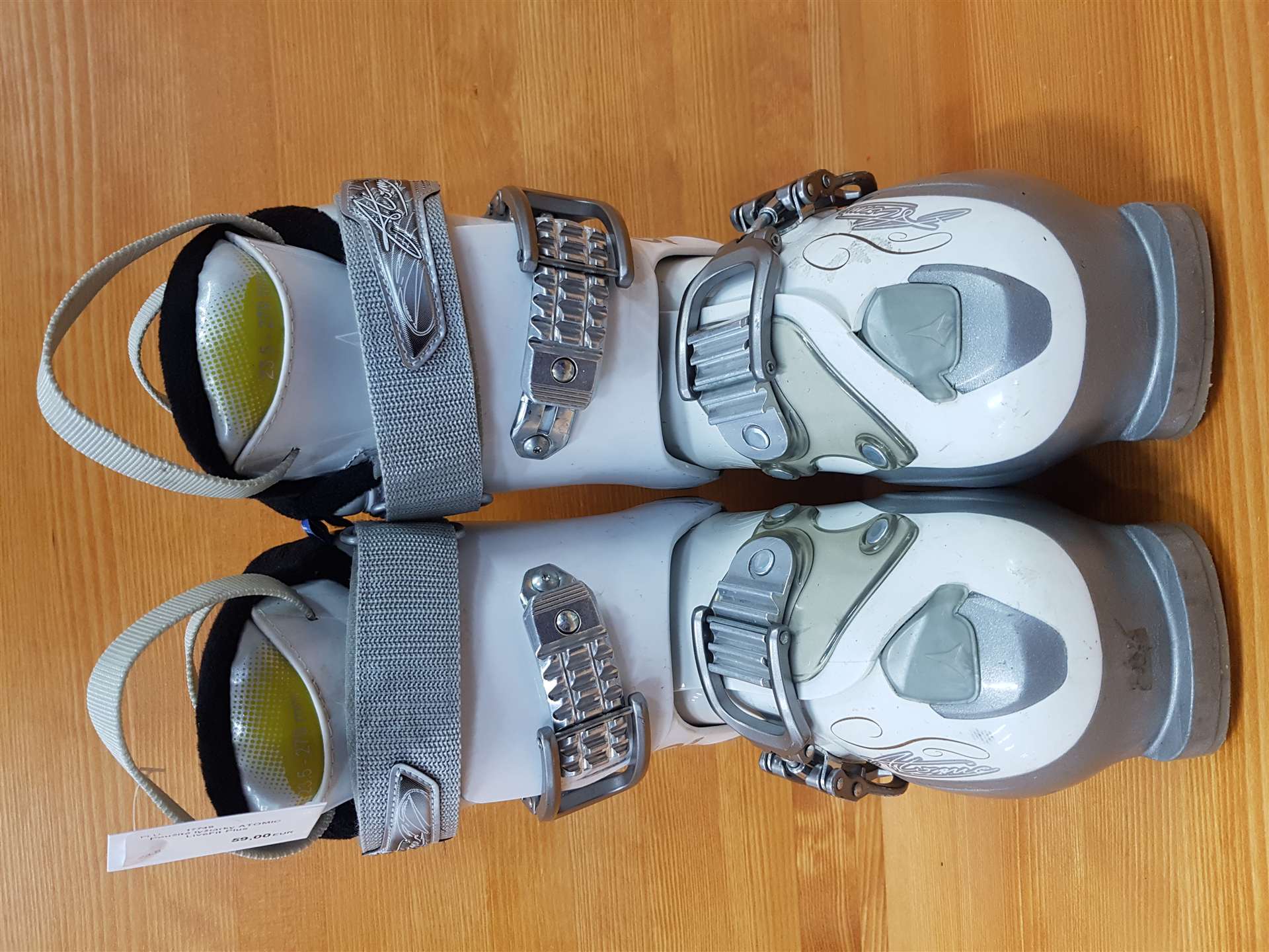 Clăpari de schi ATOMIC LiveFit Plus second-hand