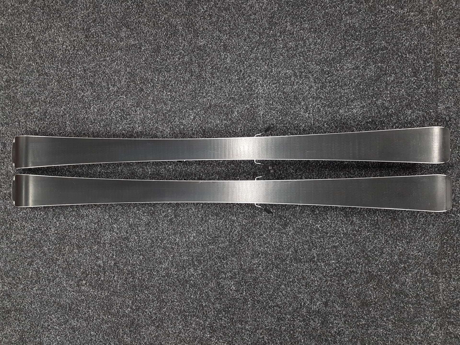 Skis ELAN Ace Speed Magic Pro d'occasion + fixations Elan 9