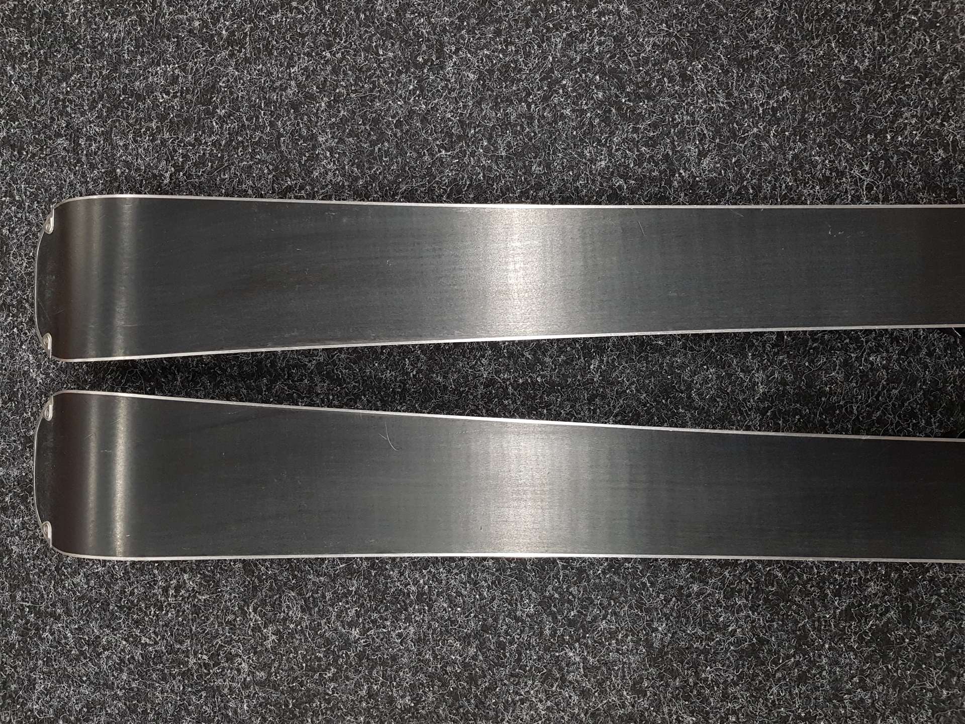 Skis ELAN Ace Speed Magic Pro d'occasion + fixations Elan 9