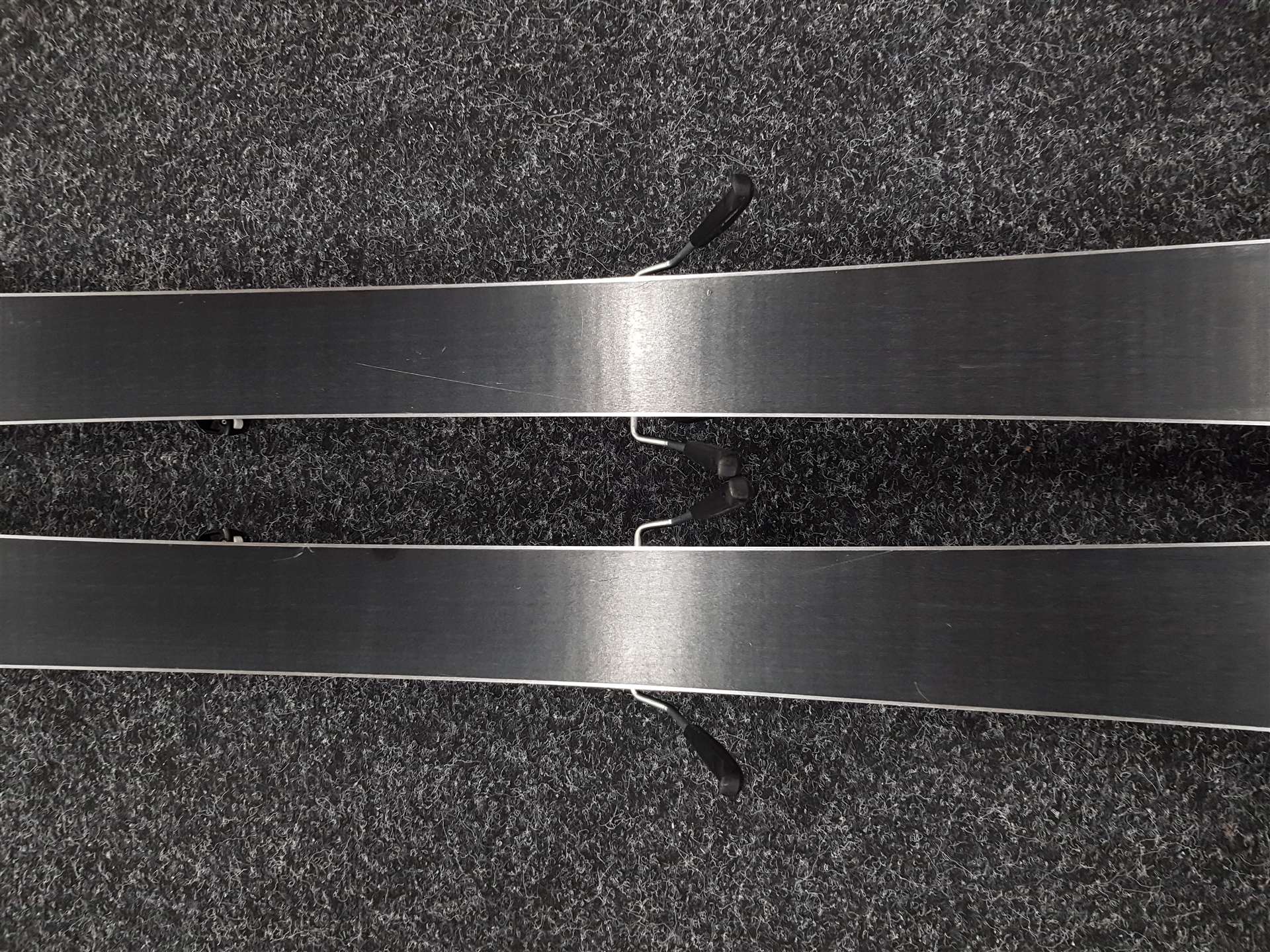 Skis ELAN Ace Speed Magic Pro d'occasion + fixations Elan 9