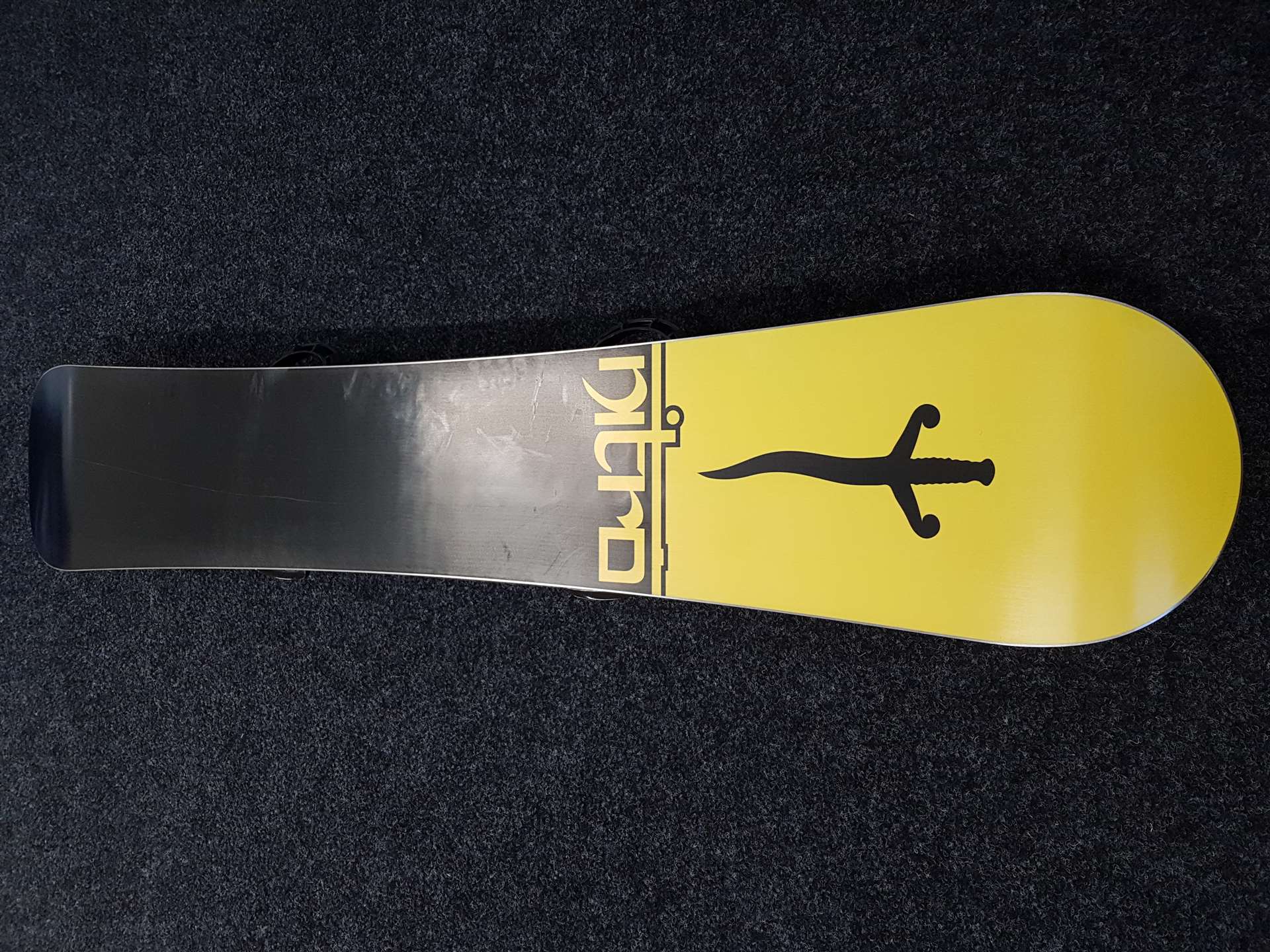 Použitý snowboard NITRO Mystique + vázání X-Trail velikost M/L