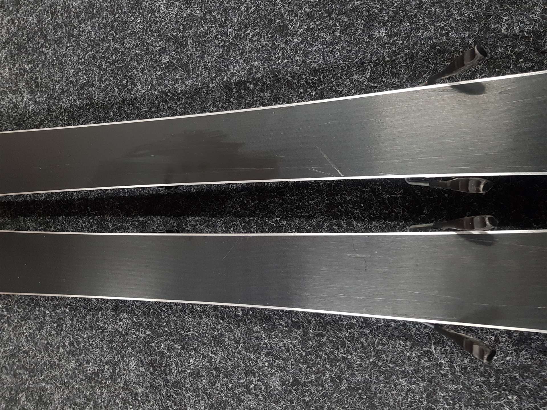 Použité freestyle lyže BLIZZARD Gunsmoke Jr + viazanie Blizzard 7.0