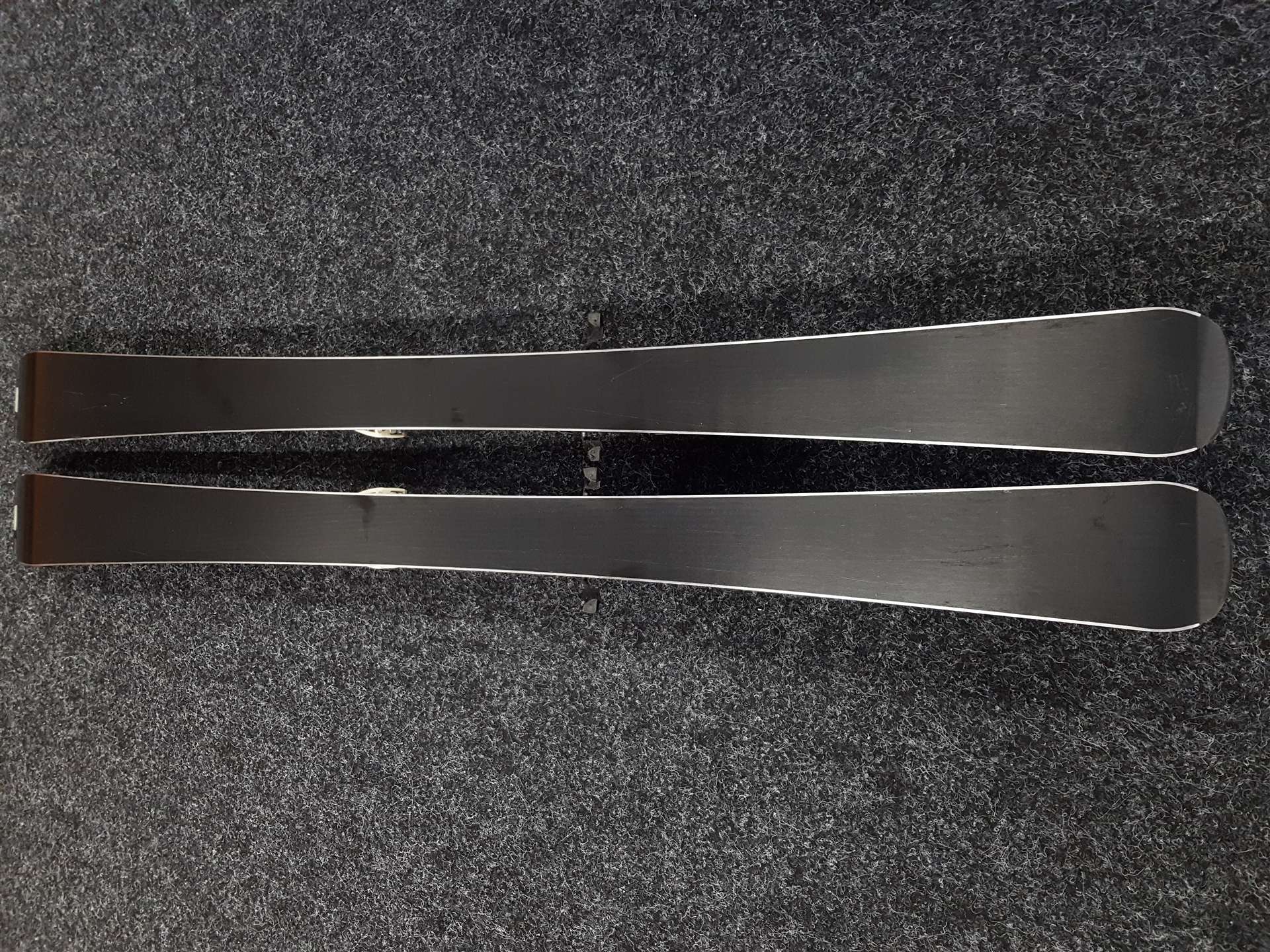 Gebrauchte Kinderski ELAN Exar Pro + Atomic 7.5 Bindungen