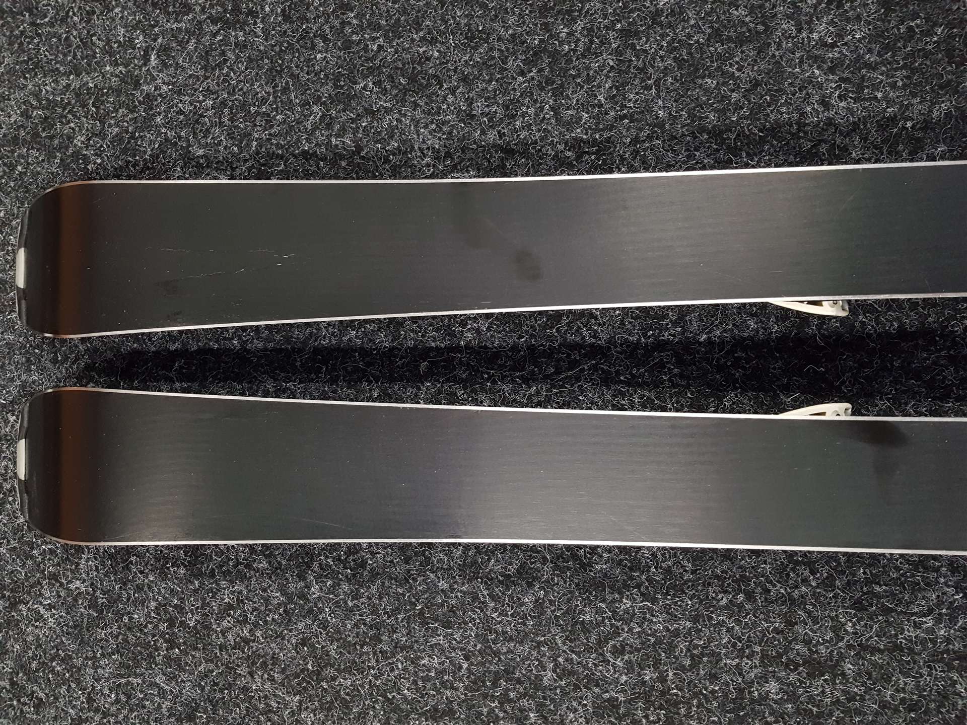 Gebrauchte Kinderski ELAN Exar Pro + Atomic 7.5 Bindungen