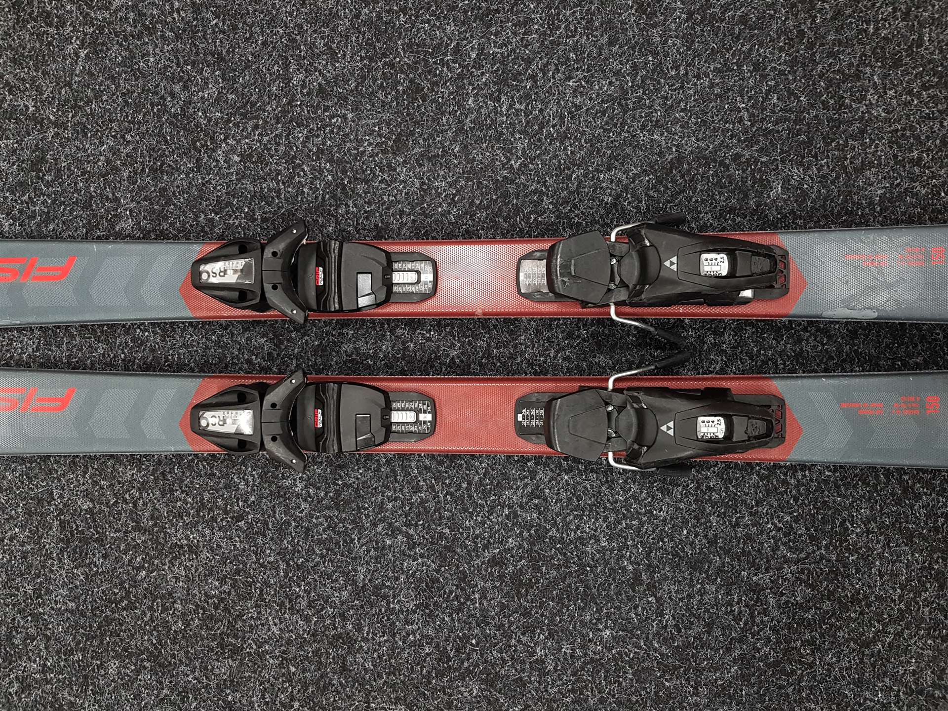 Używane narty FISCHER Fire + wiązania Fischer RS 9