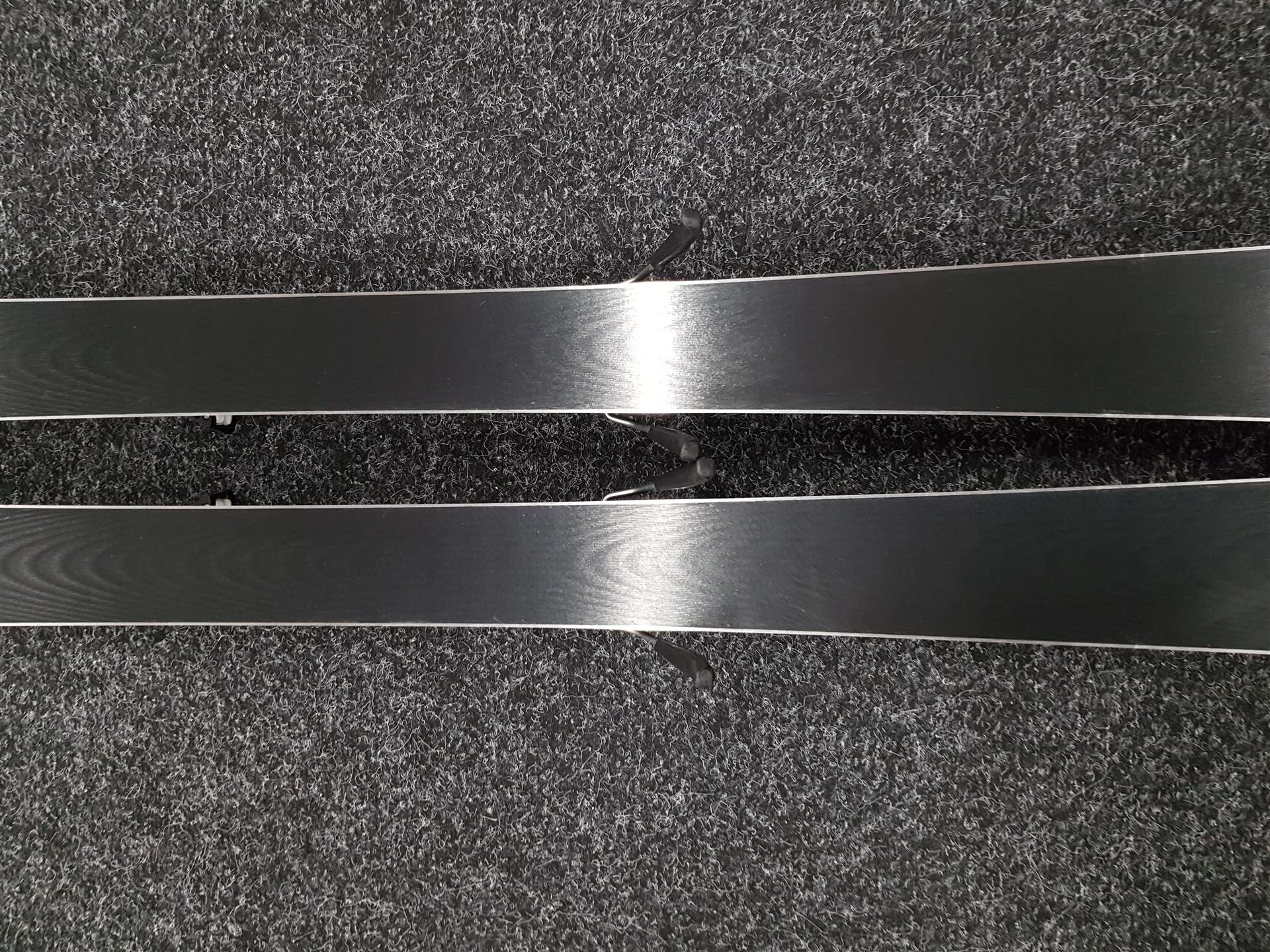 Używane narty FISCHER Fire + wiązania Fischer RS 9