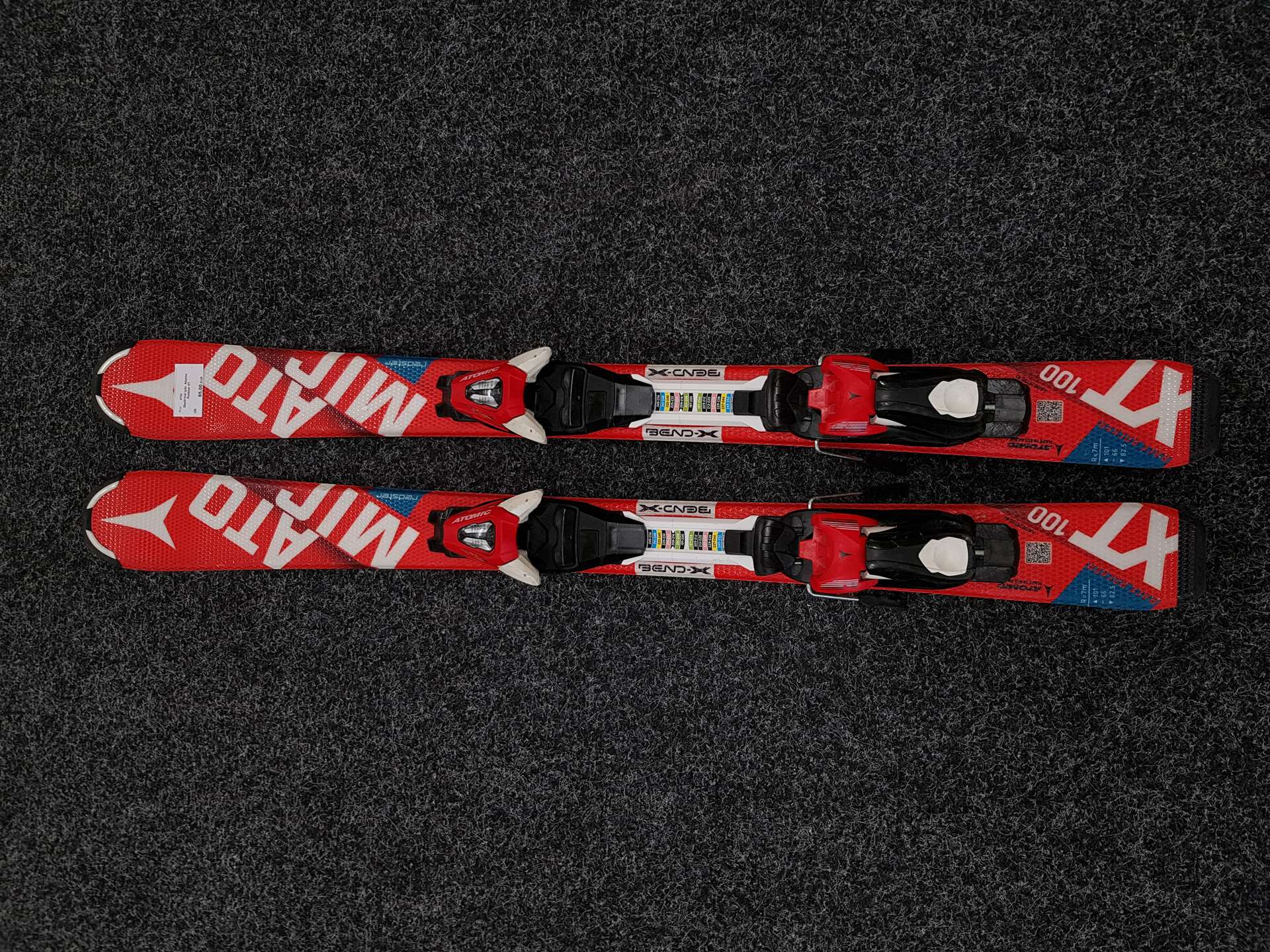 Bazárové lyže  Atomic Redster XT