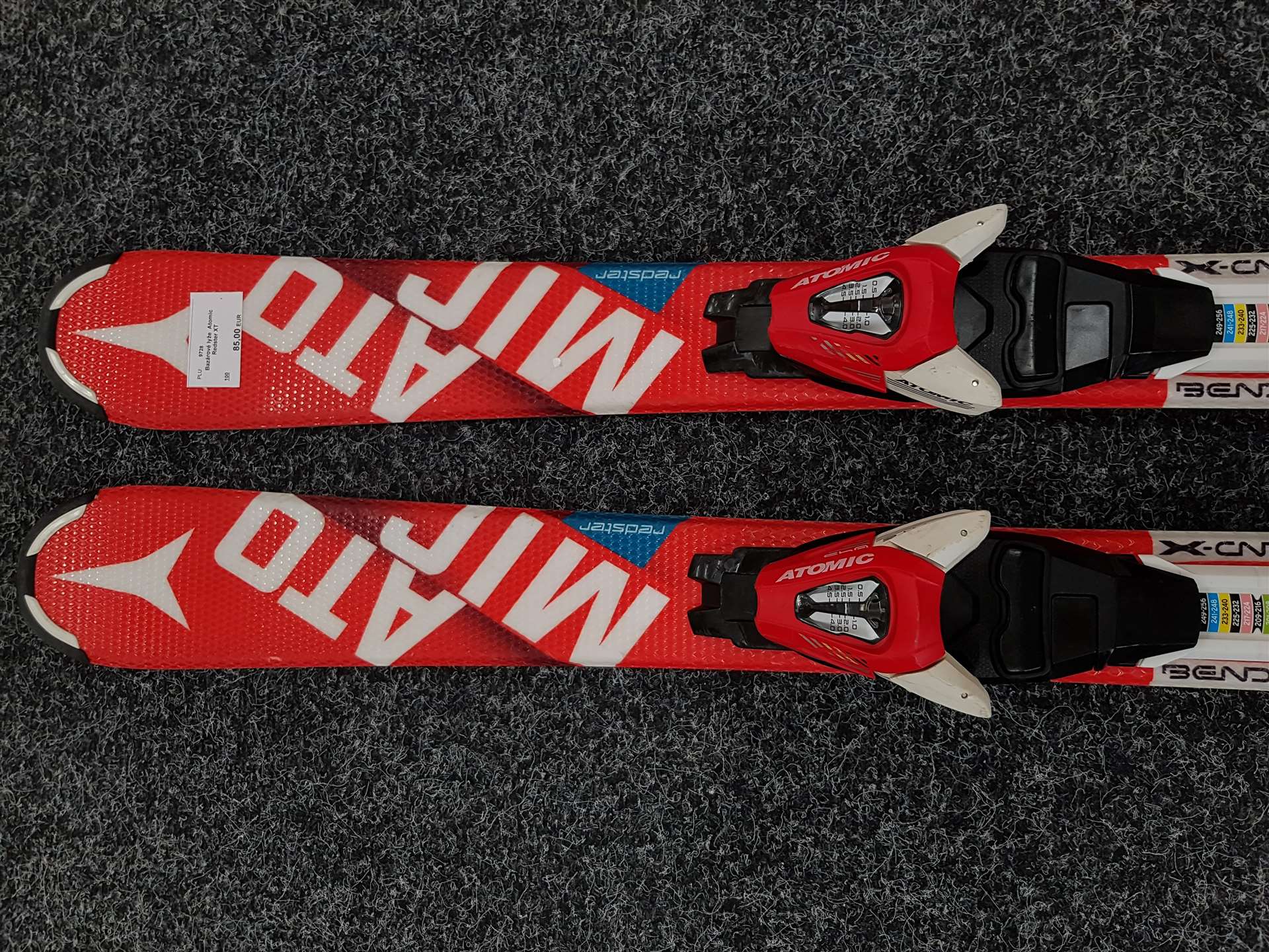 Bazárové lyže  Atomic Redster XT