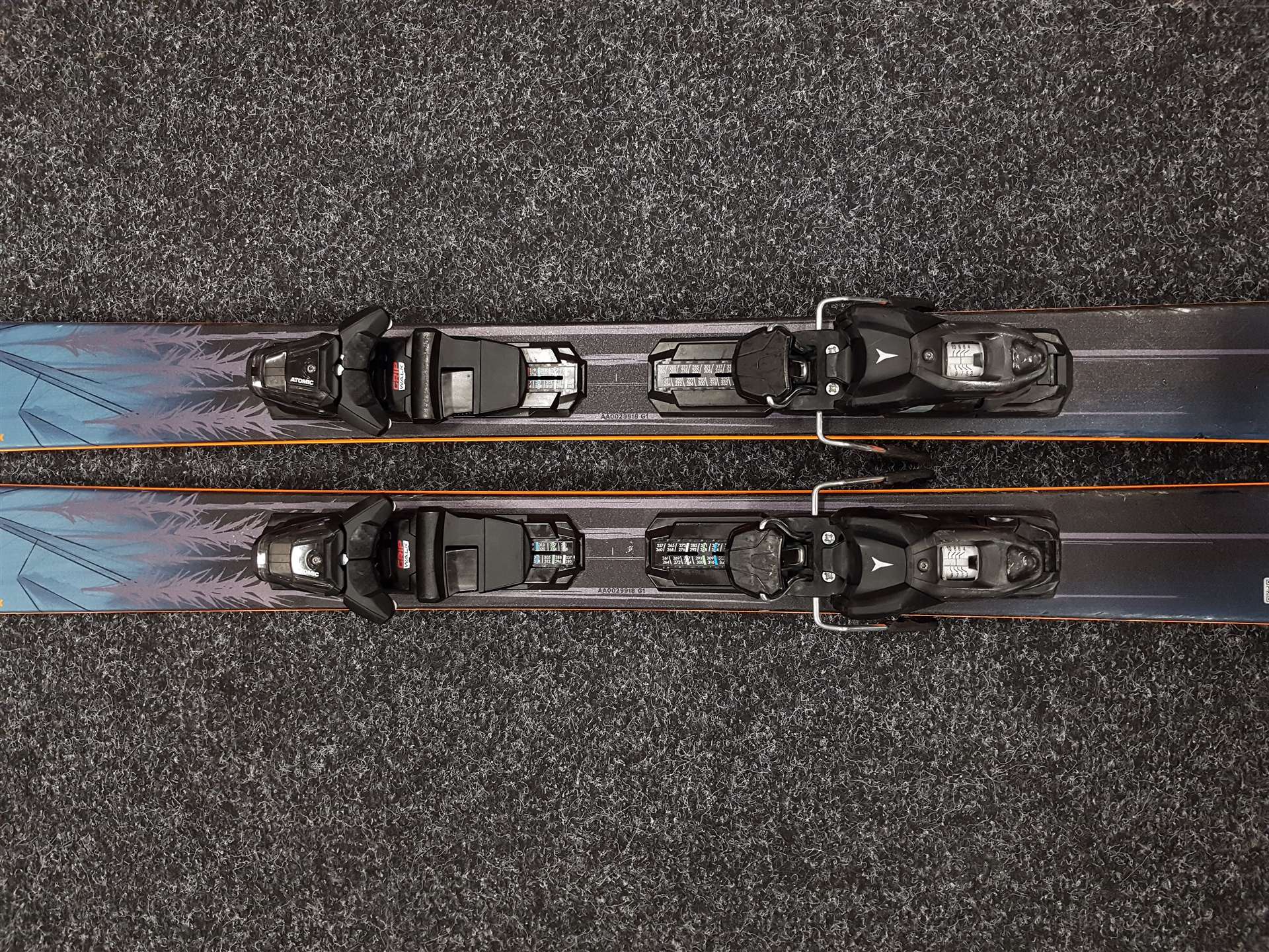 Skis ATOMIC Maverick 86C d'occasion + fixations Atomic 10