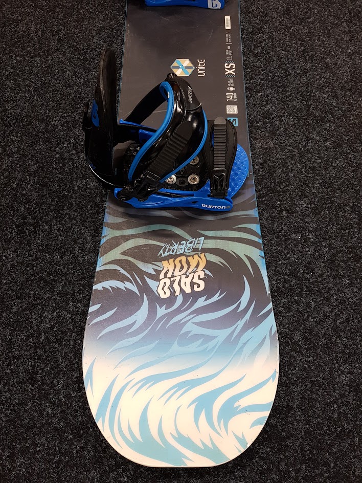 Snowboard SALOMON Liberty d'occasion + fixations Burton taille S