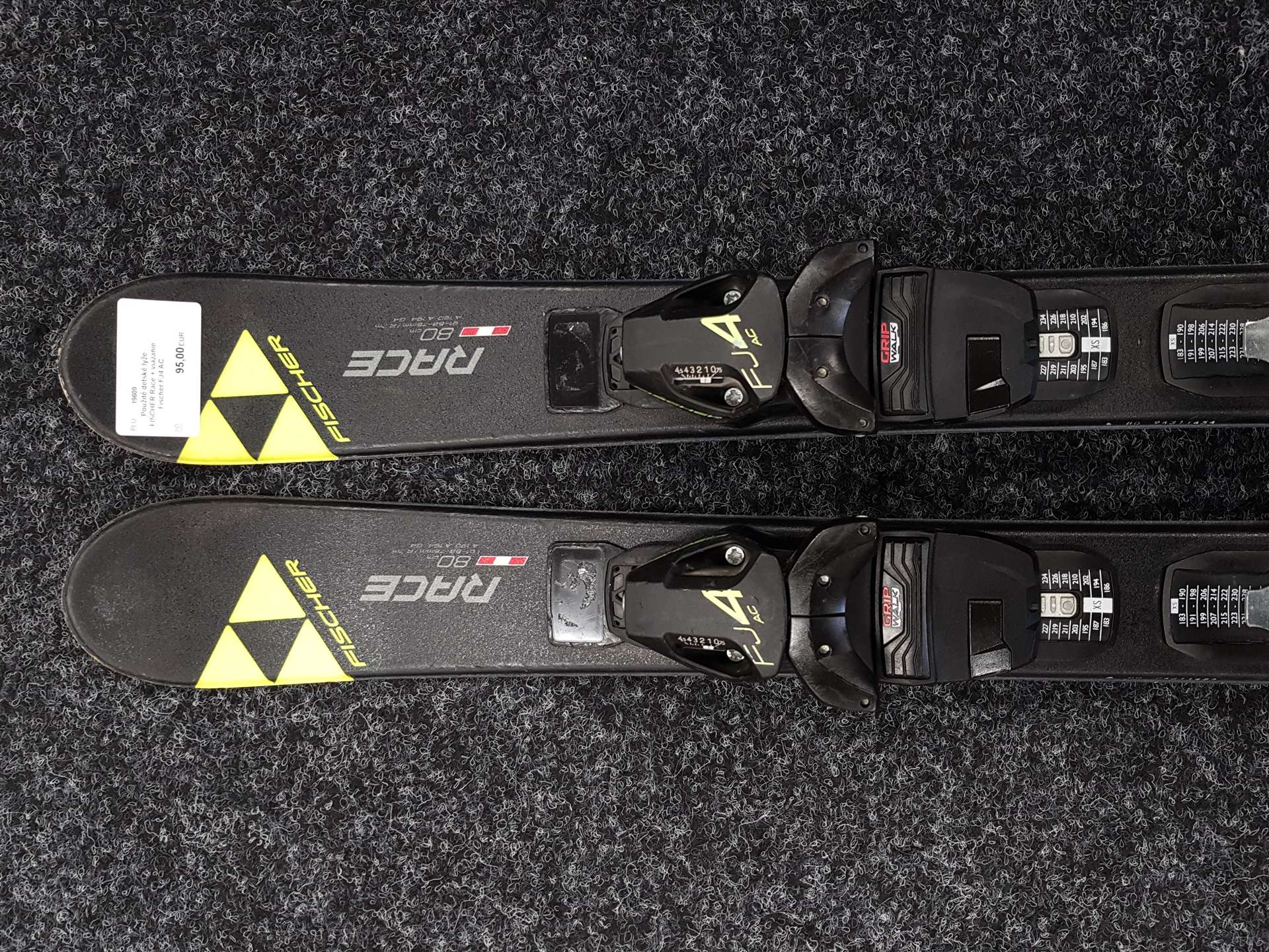 Używane narty dziecięce FISCHER Race + wiązania Fischer FJ4 AC