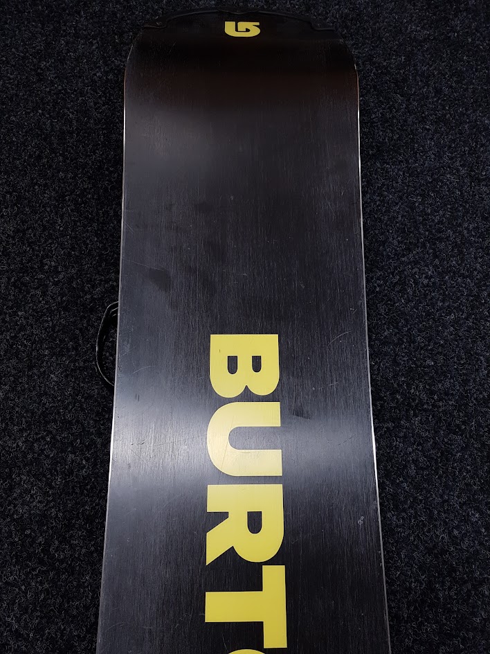 Snowboard BURTON Progression d'occasion + fixations Burton taille M