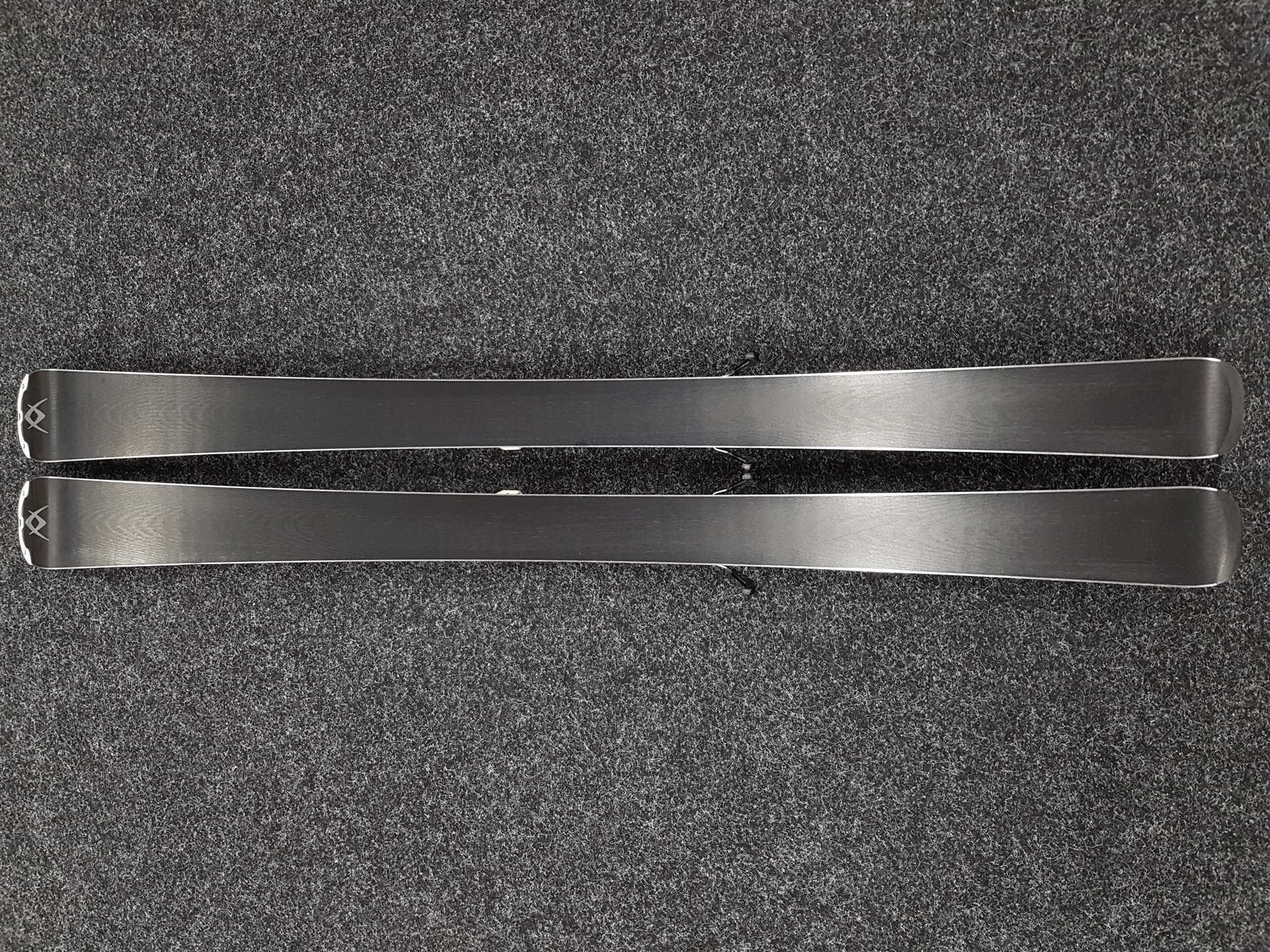Schiuri VOLKL Chiara Essenza + legături Marker Essenza second hand
