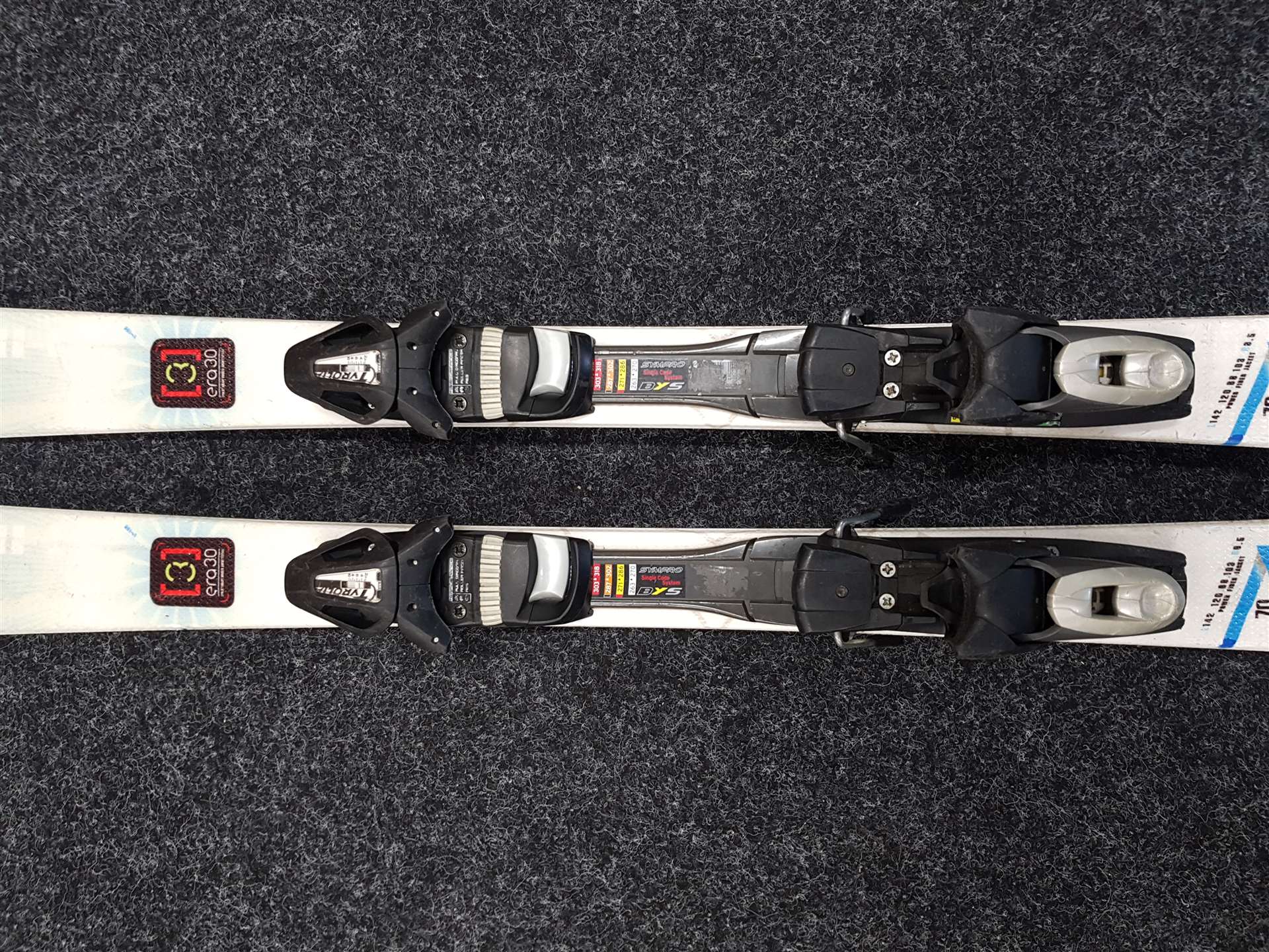 Skis HEAD REV d'occasion + fixations Tyrolia 10.0