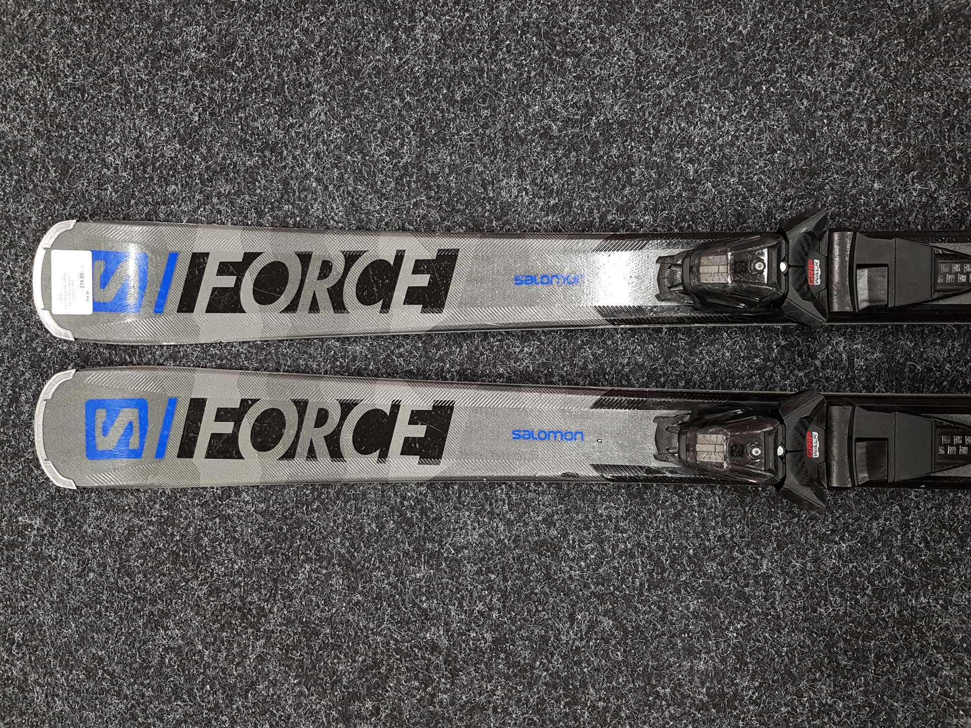 Skis SALOMON Force SX d'occasion + fixations Salomon M10
