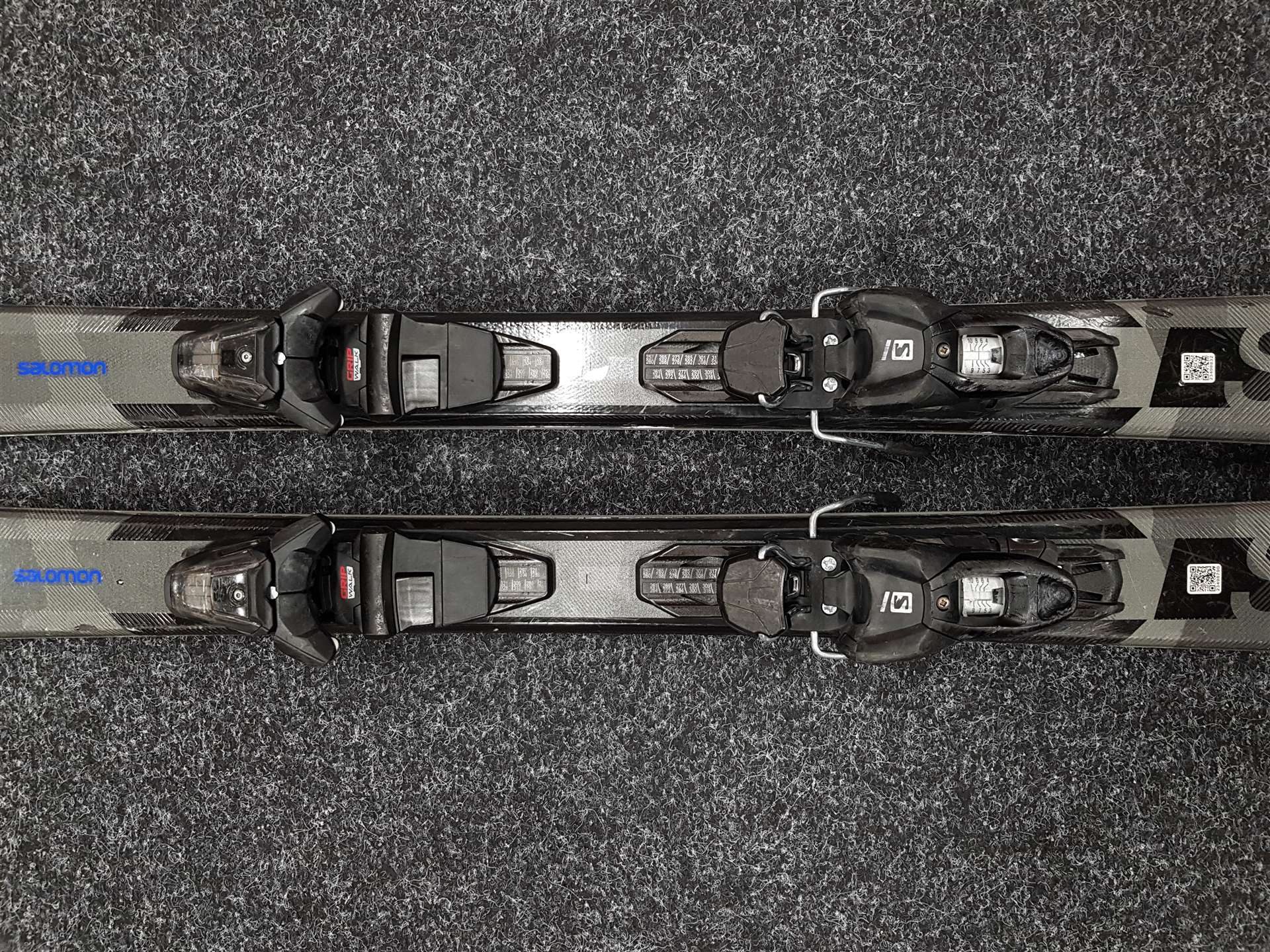Skis SALOMON Force SX d'occasion + fixations Salomon M10