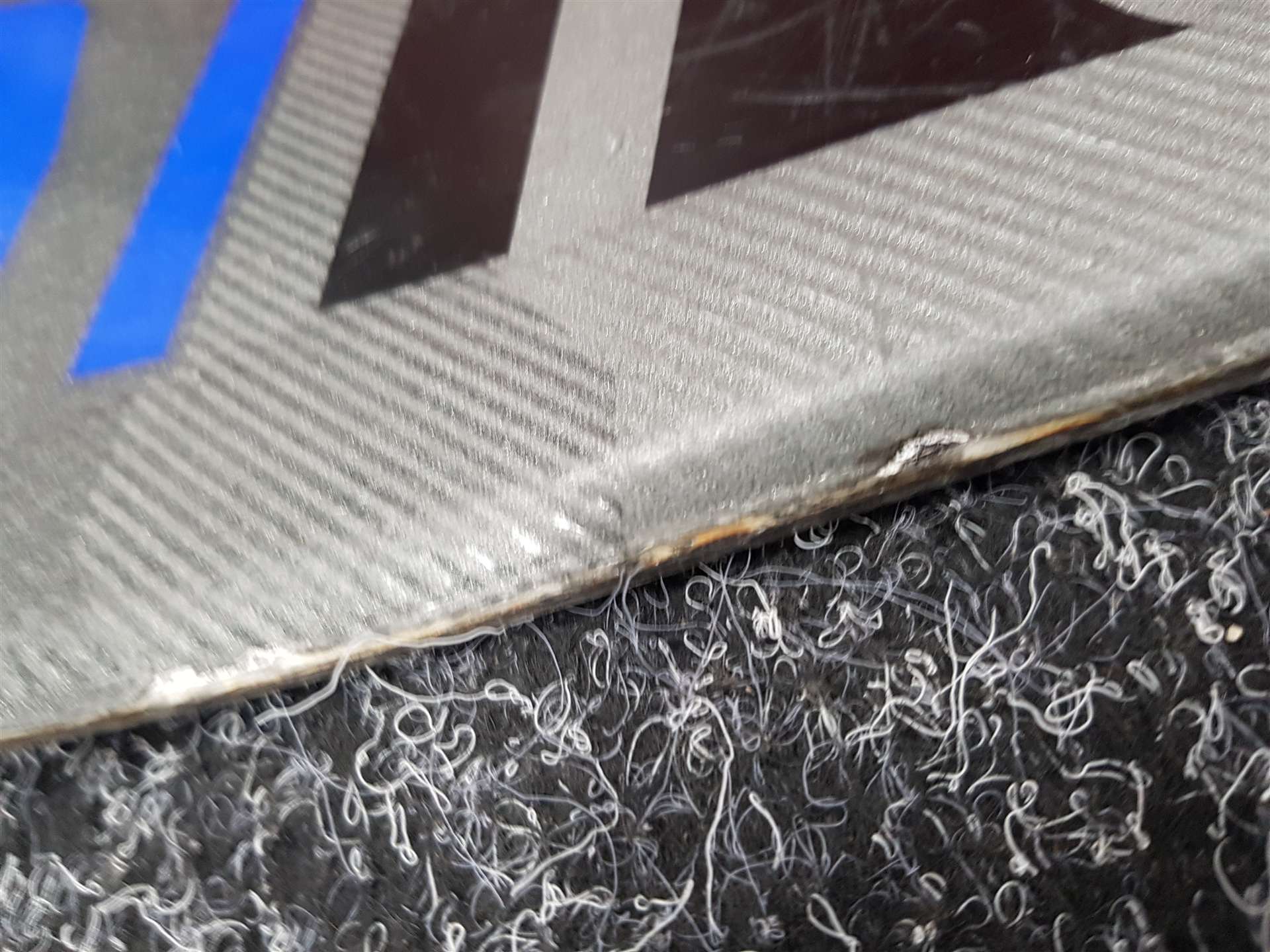 Skis SALOMON Force SX d'occasion + fixations Salomon M10