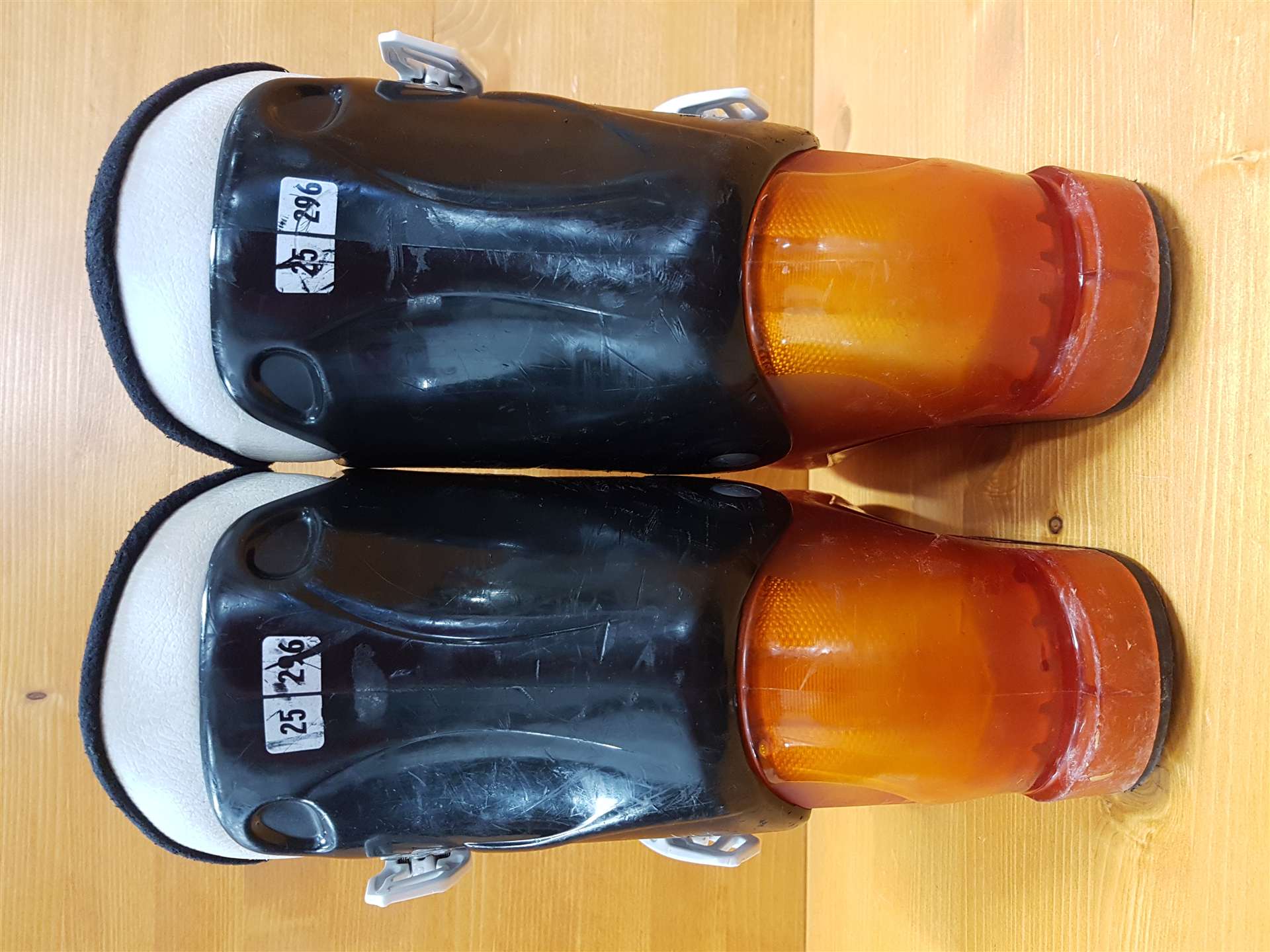 Použité lyžiarky SALOMON T3