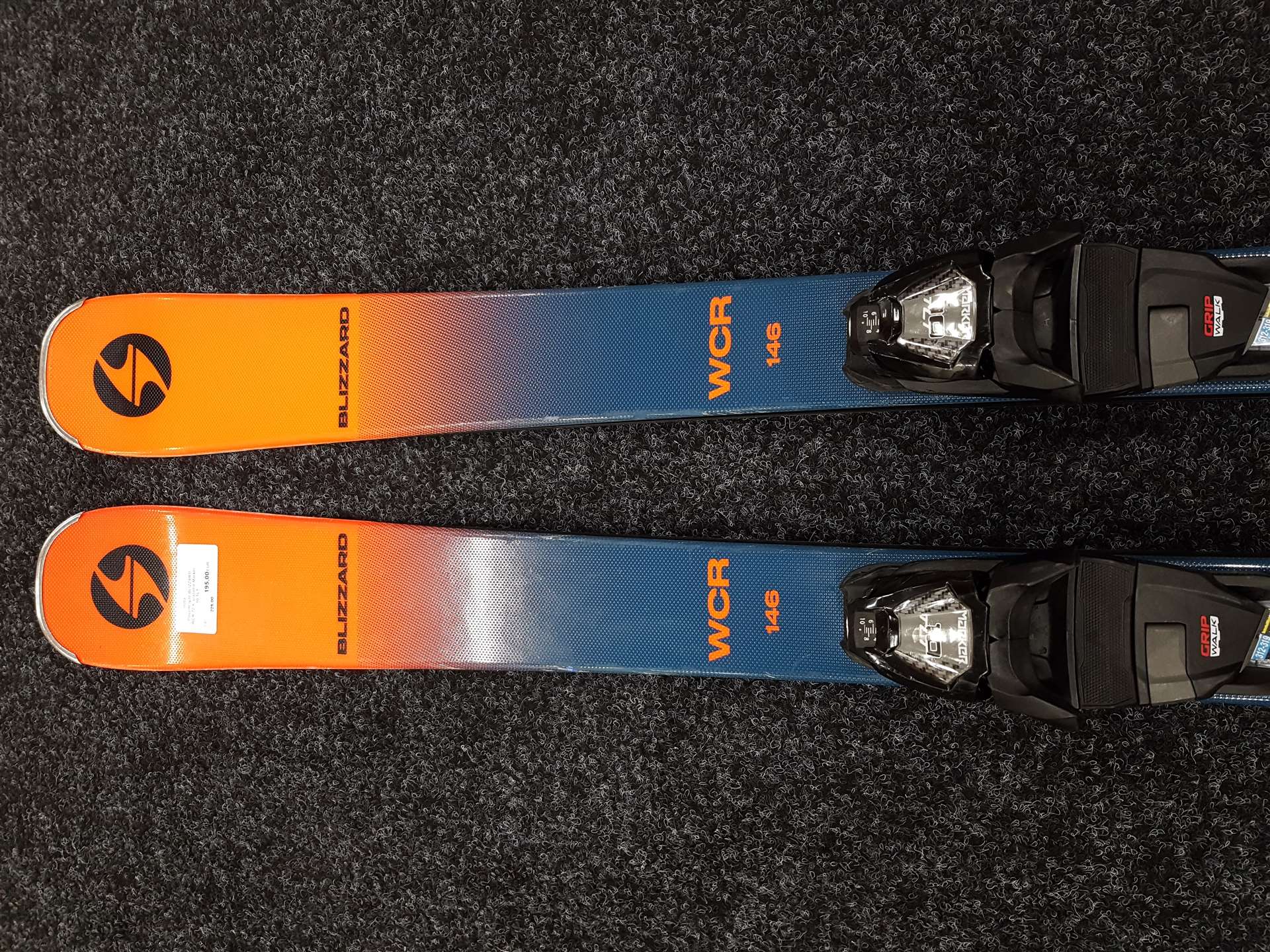 Skis d'occasion BLIZZARD WCR 72 + fixations Marker 10 TLT