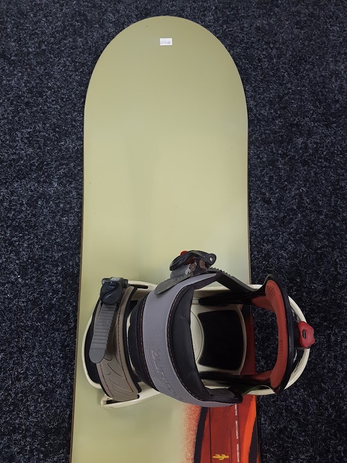 Snowboard Burton Custom d'occasion + fixations Burton taille M