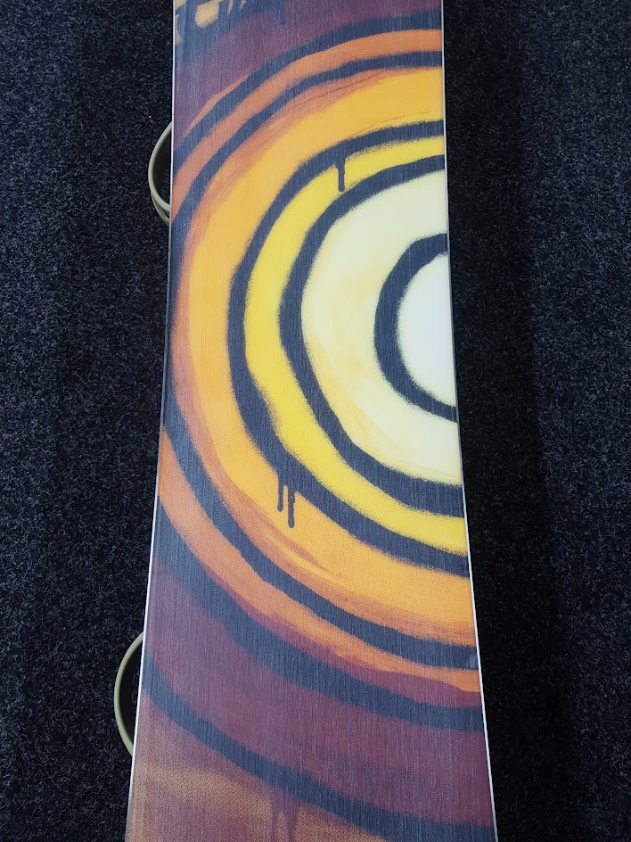 Snowboard Burton Custom d'occasion + fixations Burton taille M
