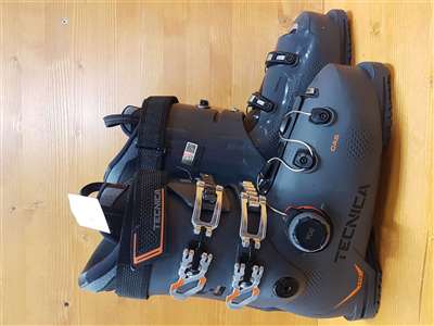 Clăpari de schi second-hand TECNICA 100 HV