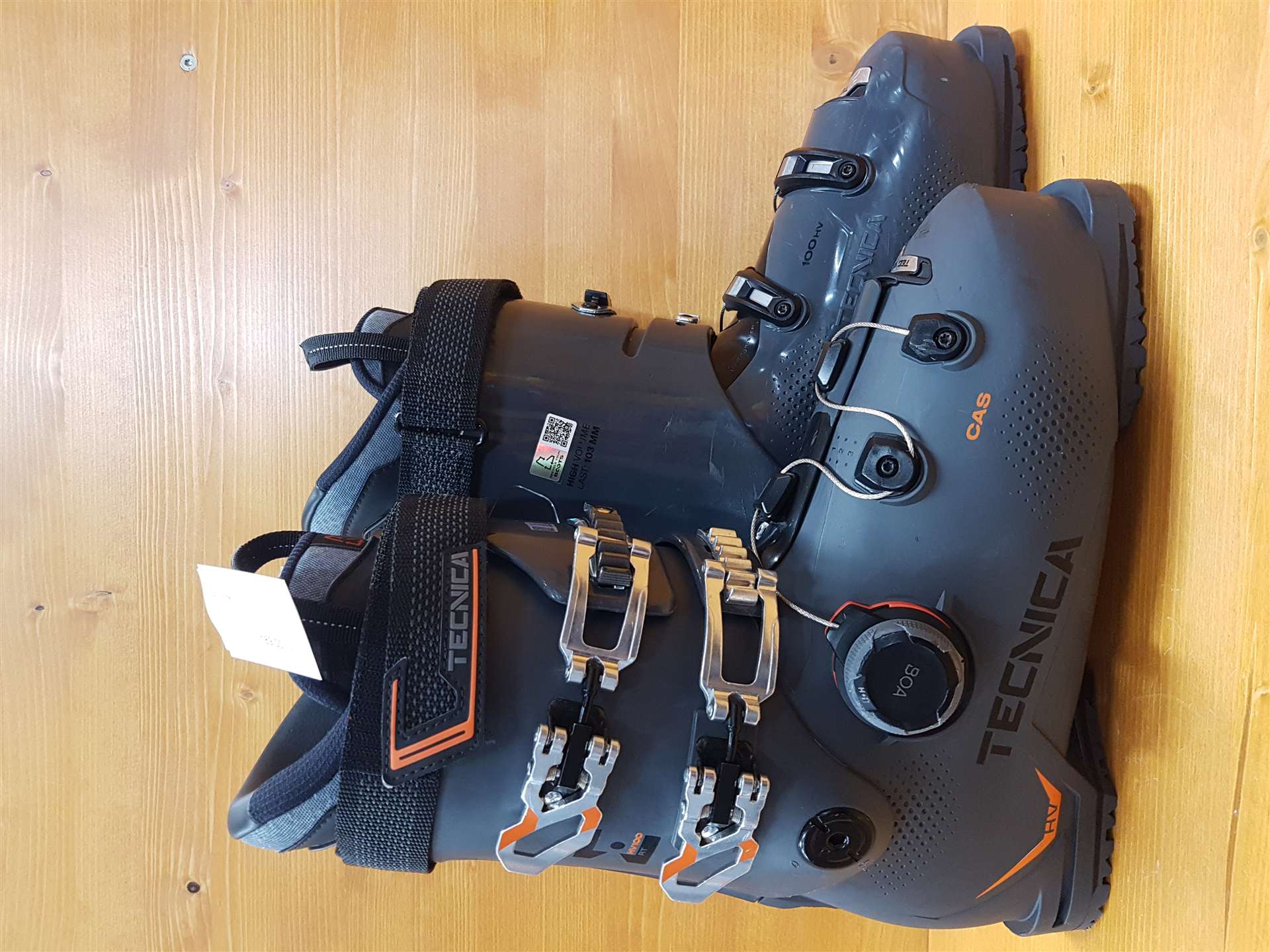 Clăpari de schi second-hand TECNICA 100 HV