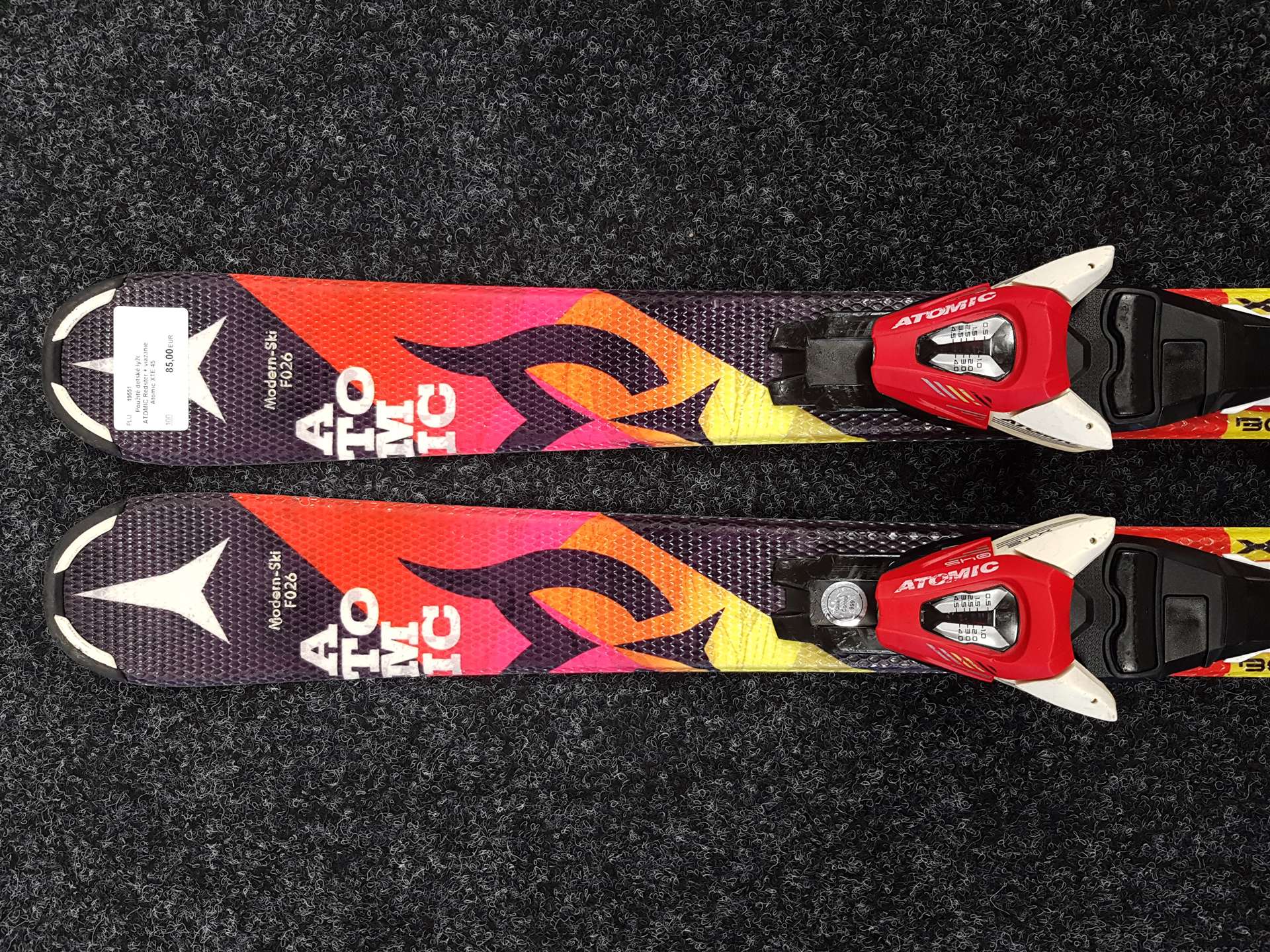 Rabljene dječje skije ATOMIC Redster + vezovi Atomic XTE 45