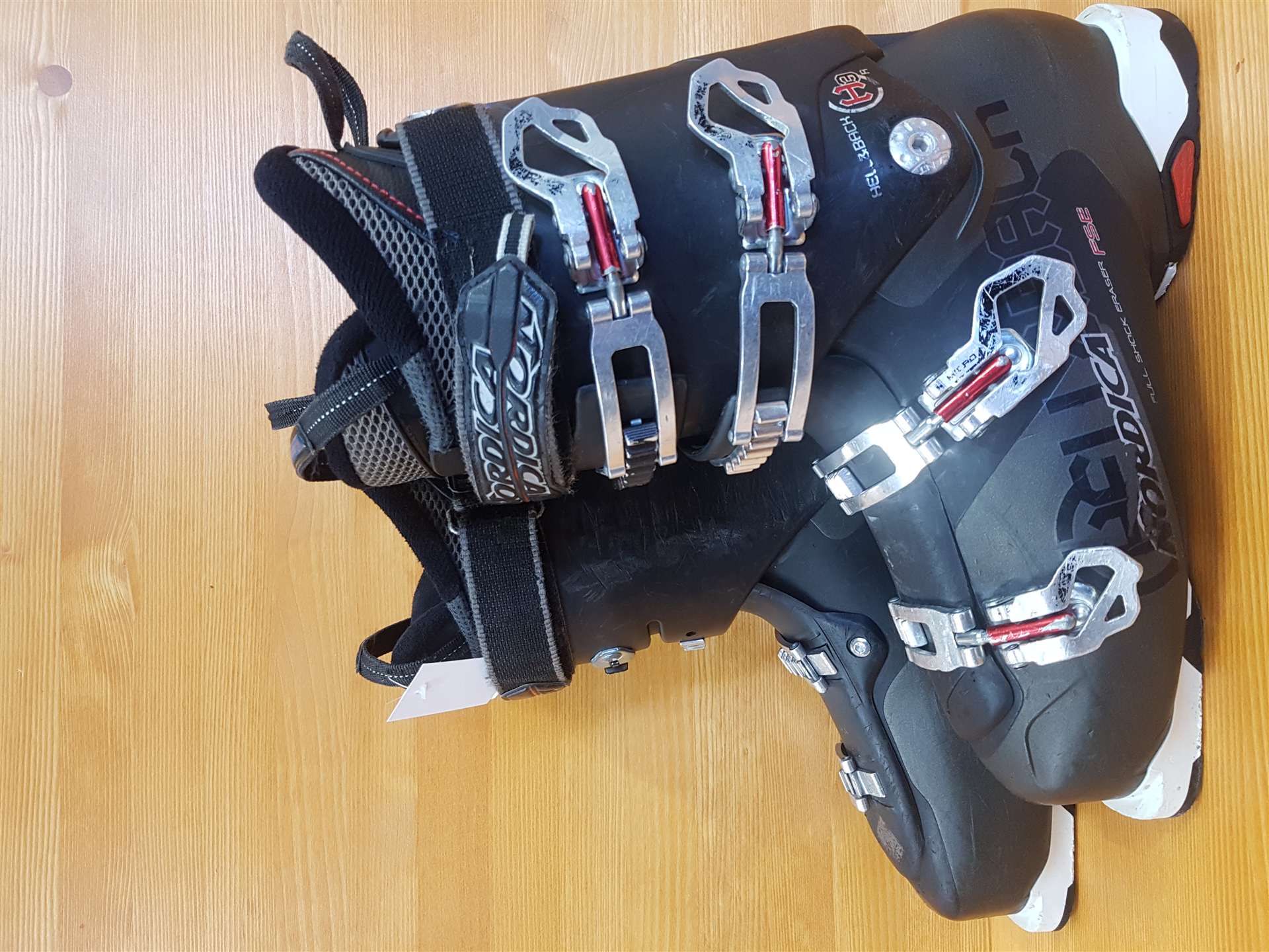 Použité lyžiarky NORDICA Hell&Back