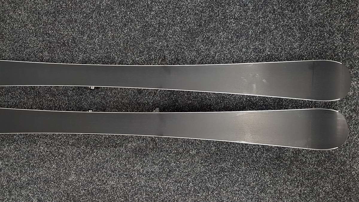 Bazárové lyže Head Rev 70