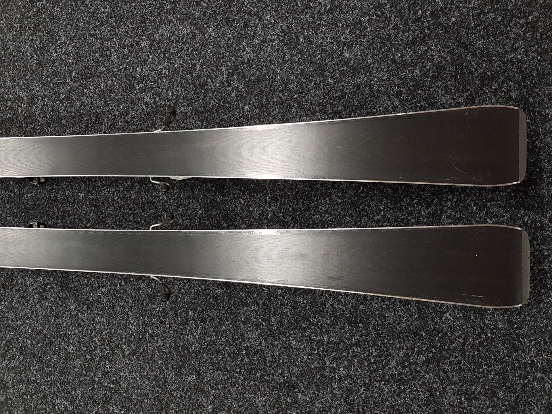 Použité lyže HEAD Supershape  + viazanie Head SLR 7.5