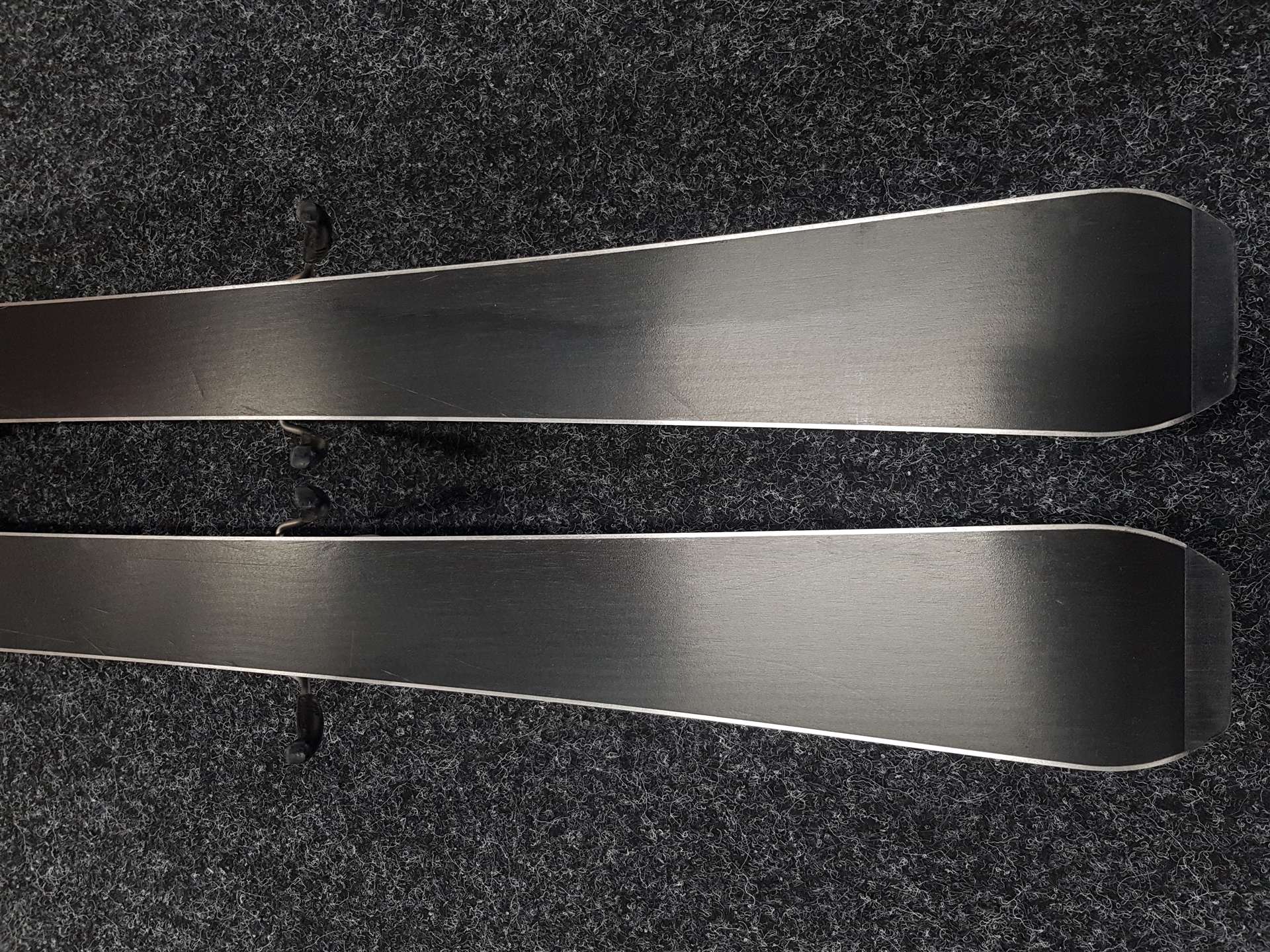 Použité detské lyže SPORTEN Street 130 + viazanie Tyrolia SLR 7,5