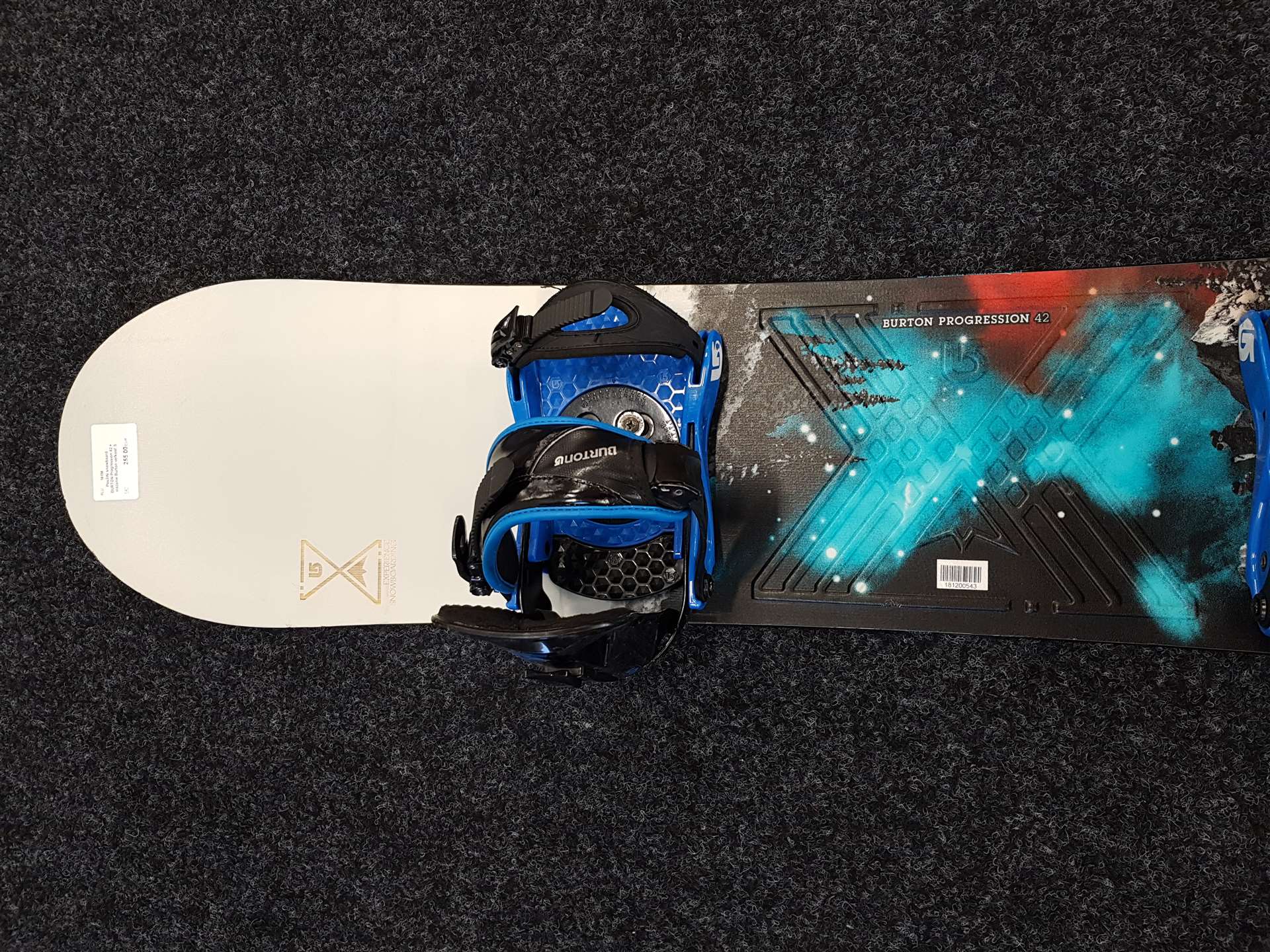Snowboard d'occasion BURTON Progression 42 + fixations Burton taille S