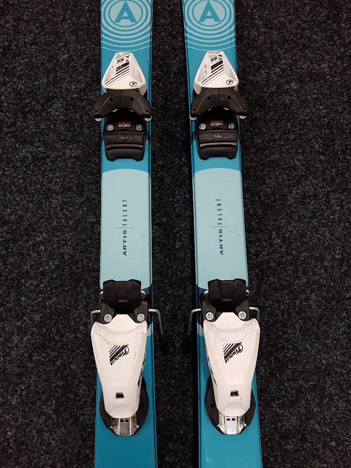 Gebrauchte Ski ARTIS Talent 130 + Bindungen Tyrolia SX 4.5