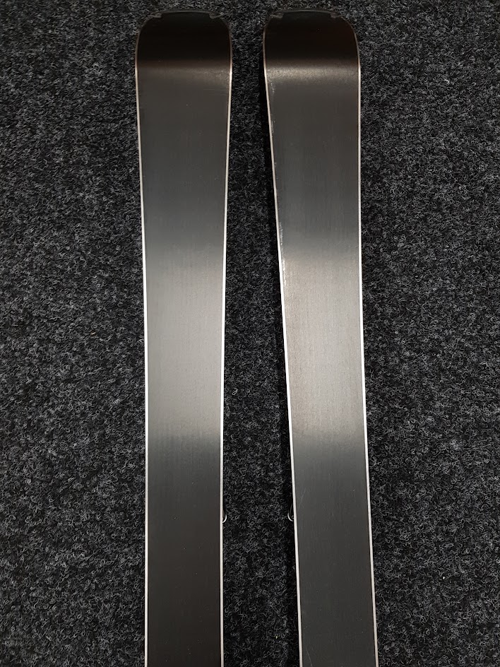 Gebrauchte Ski ARTIS Talent 130 + Bindungen Tyrolia SX 4.5