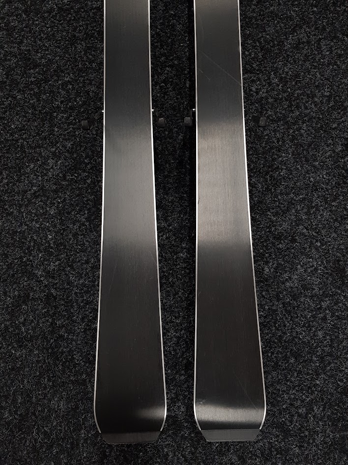 Gebrauchte Ski ARTIS Talent 130 + Bindungen Tyrolia SX 4.5