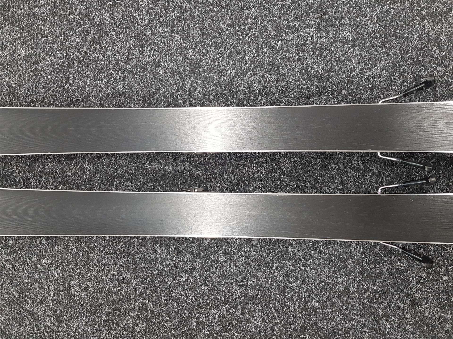 Schiuri VOLKL Deacon 7.2 folosite + legături Marker FDT 10